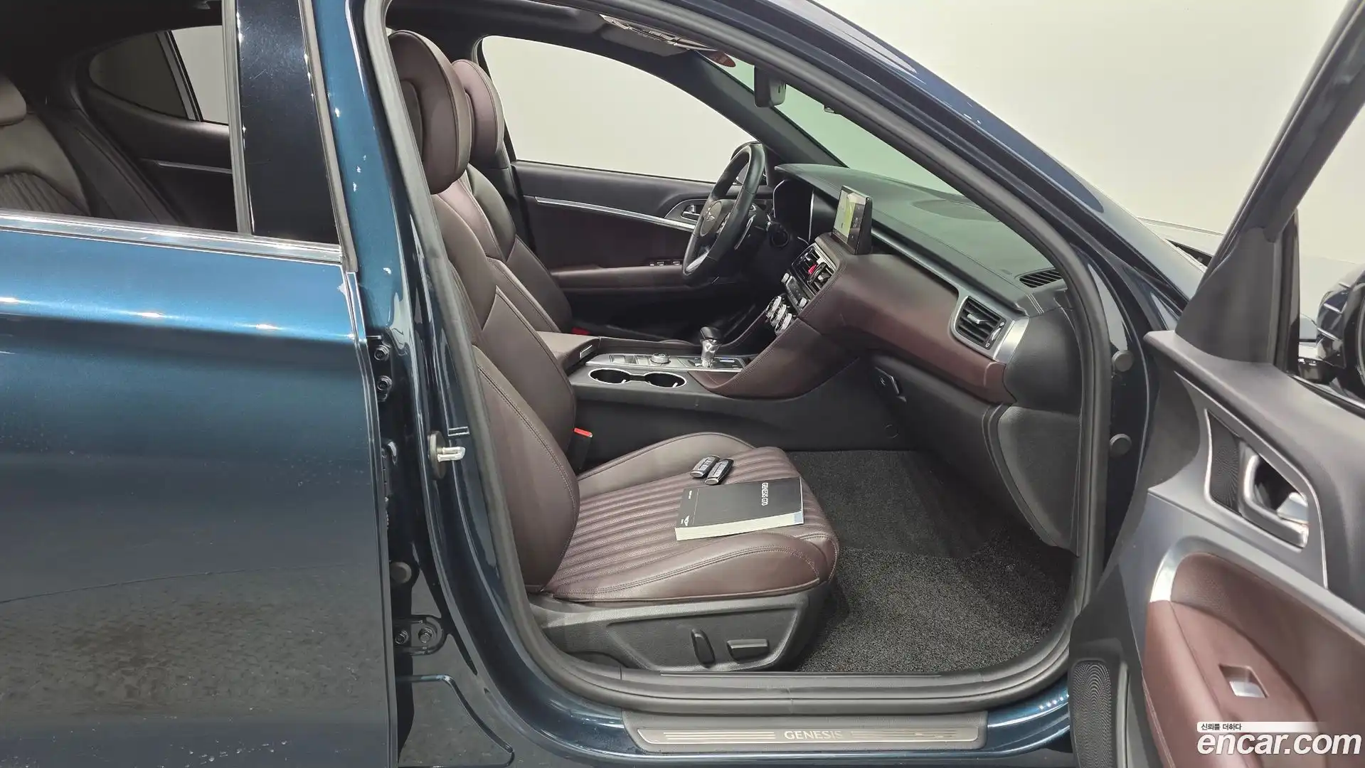 G70 Genesis 2020.11-INNER-036