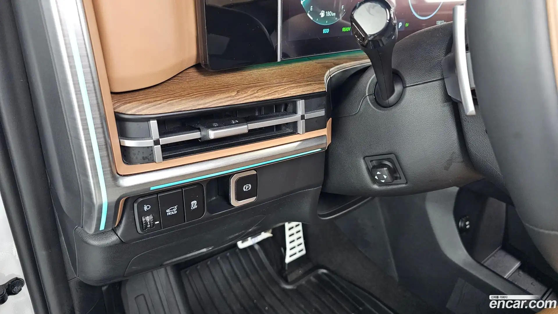 Santafe Hyundai 2024.6-OPTION-051