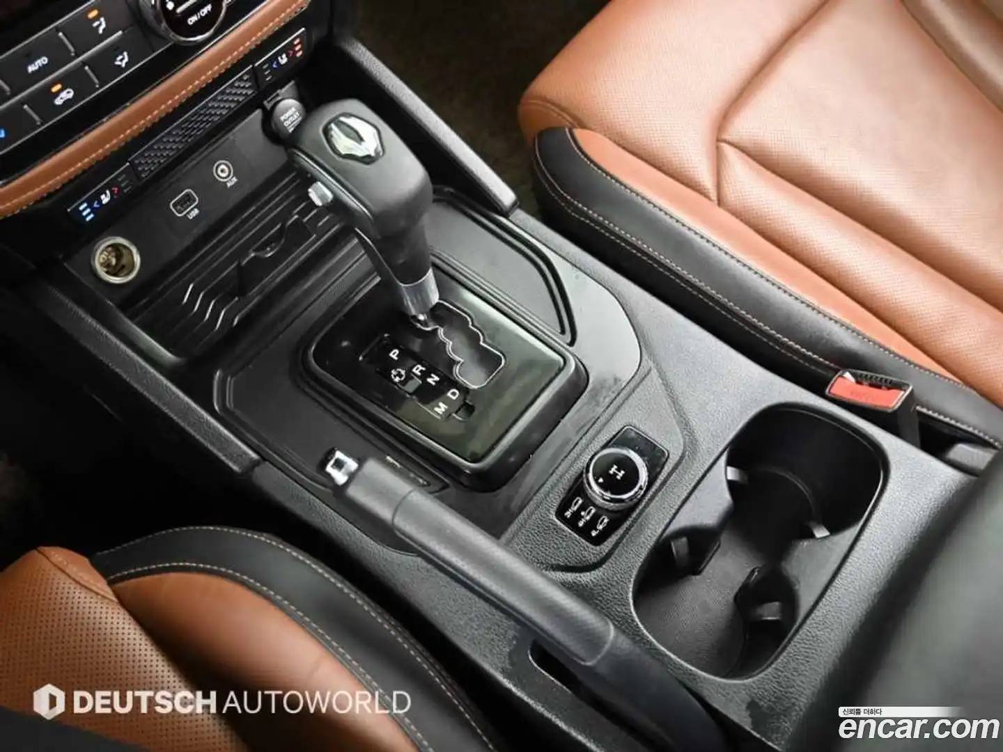 Rexton KG Mobility 2020.2-INNER-009