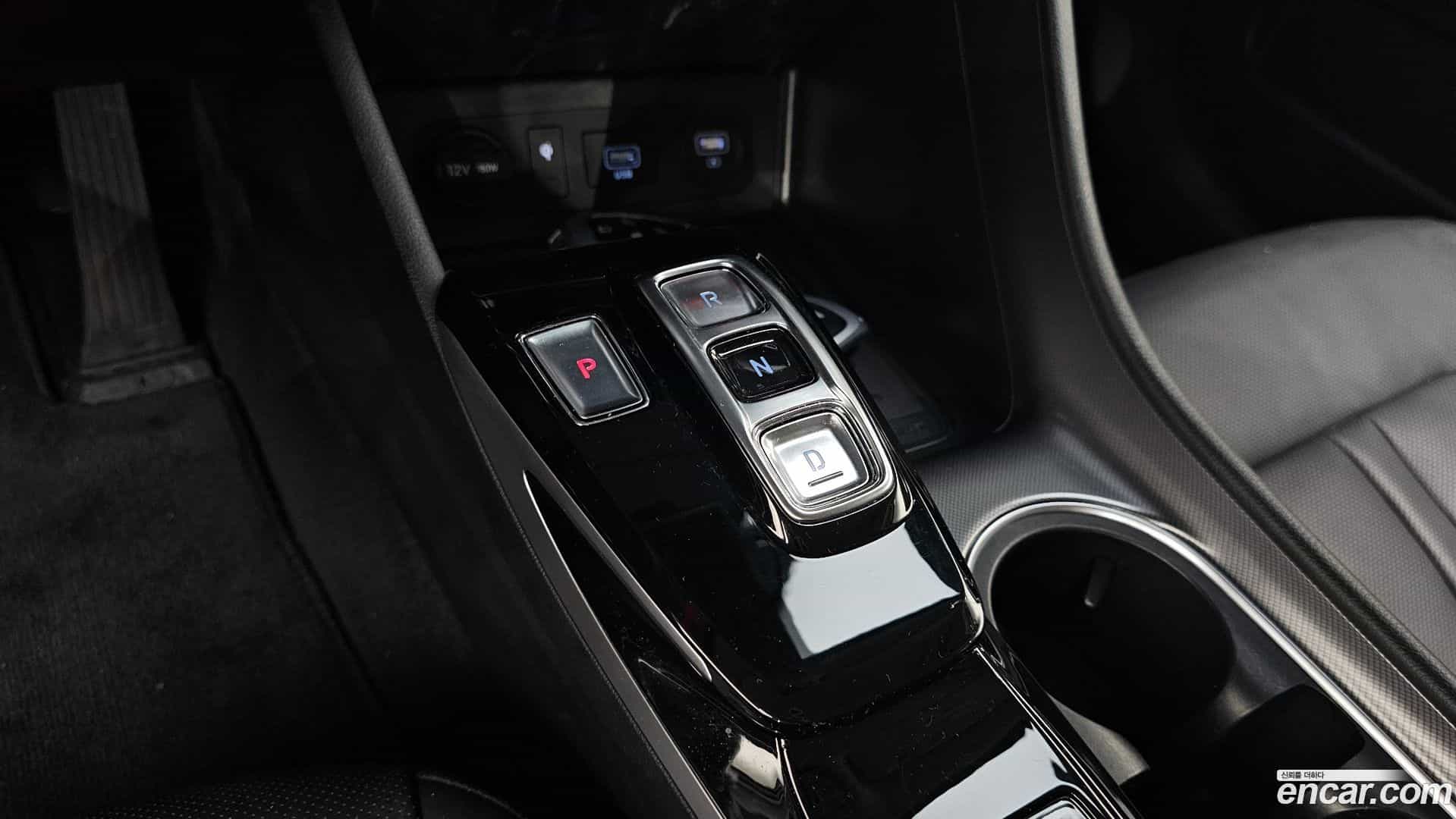 Sonata Hyundai 2022.2-INNER-009