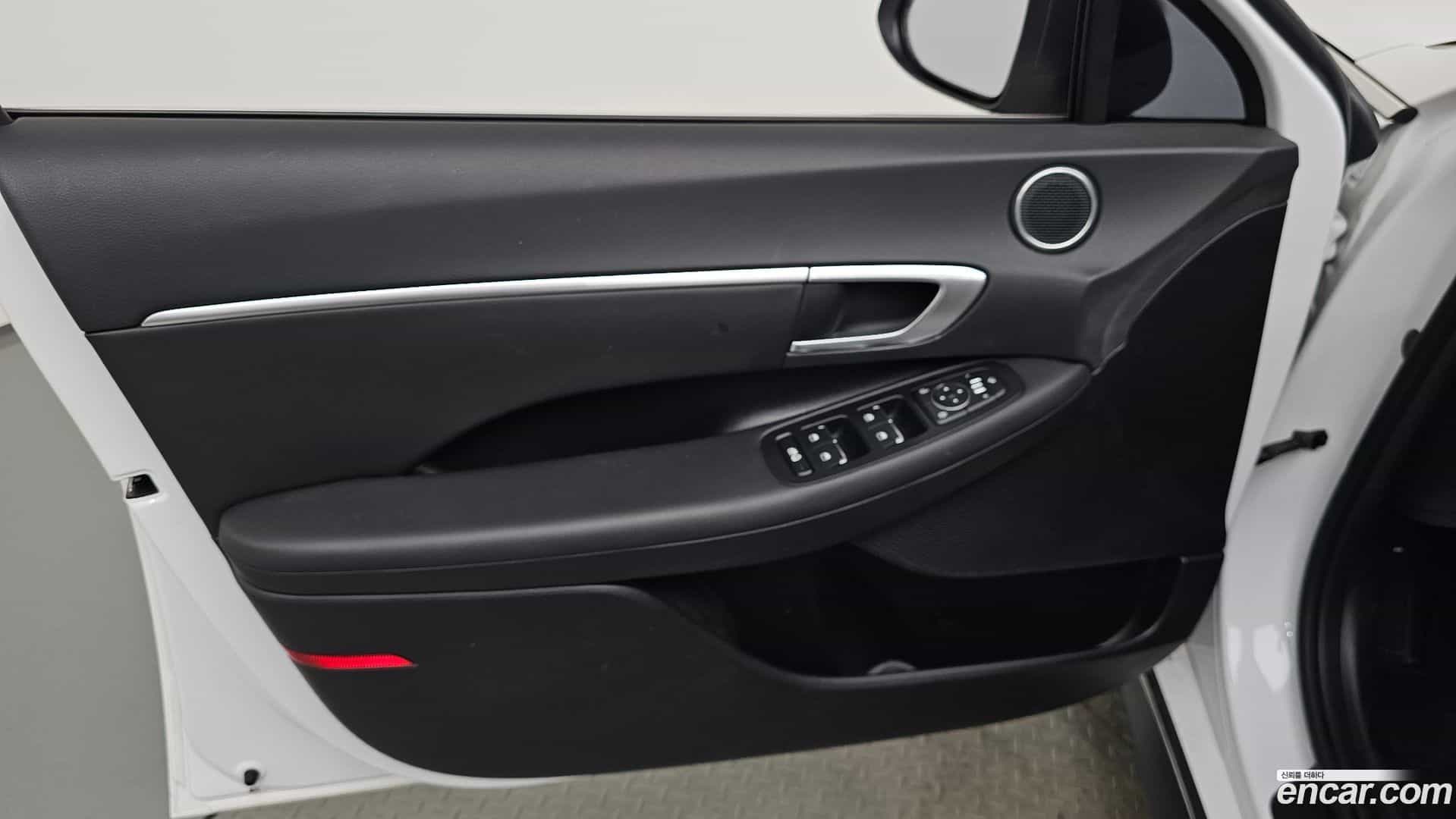 Sonata Hyundai 2022.2-INNER-034