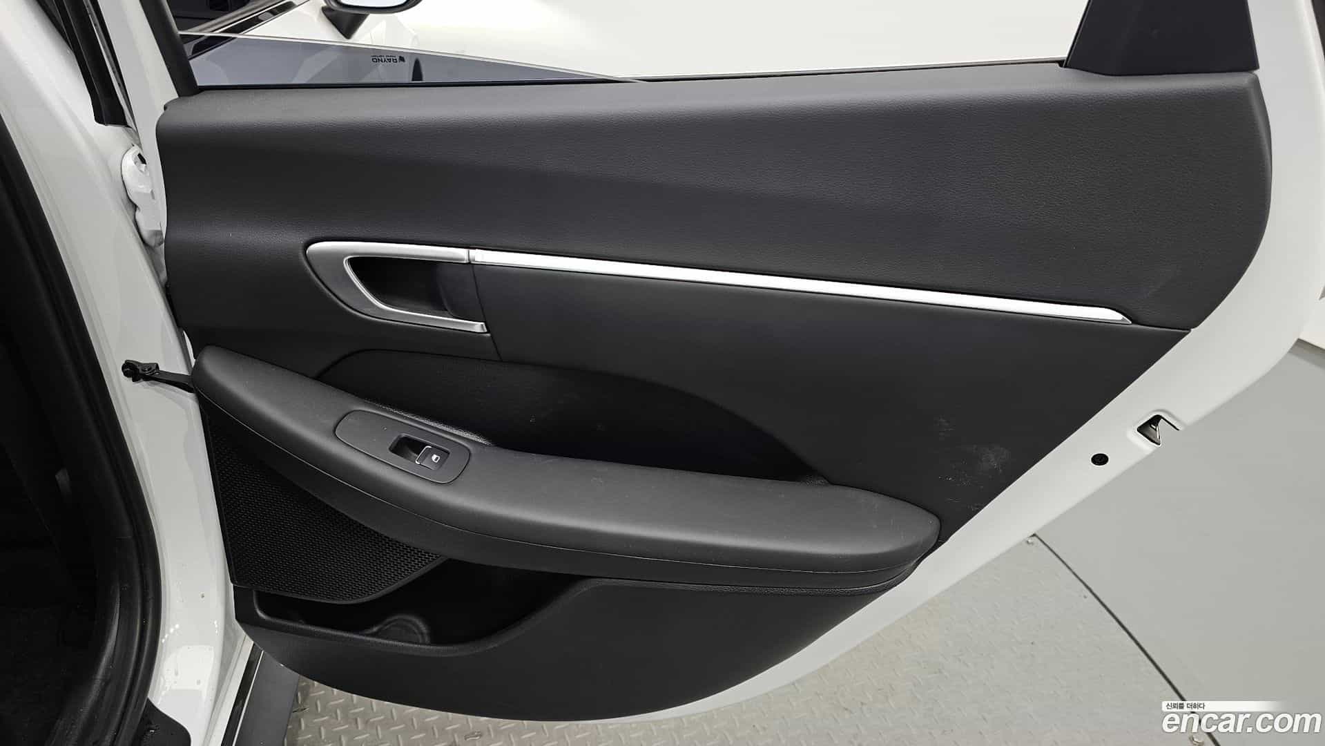Sonata Hyundai 2022.2-INNER-035