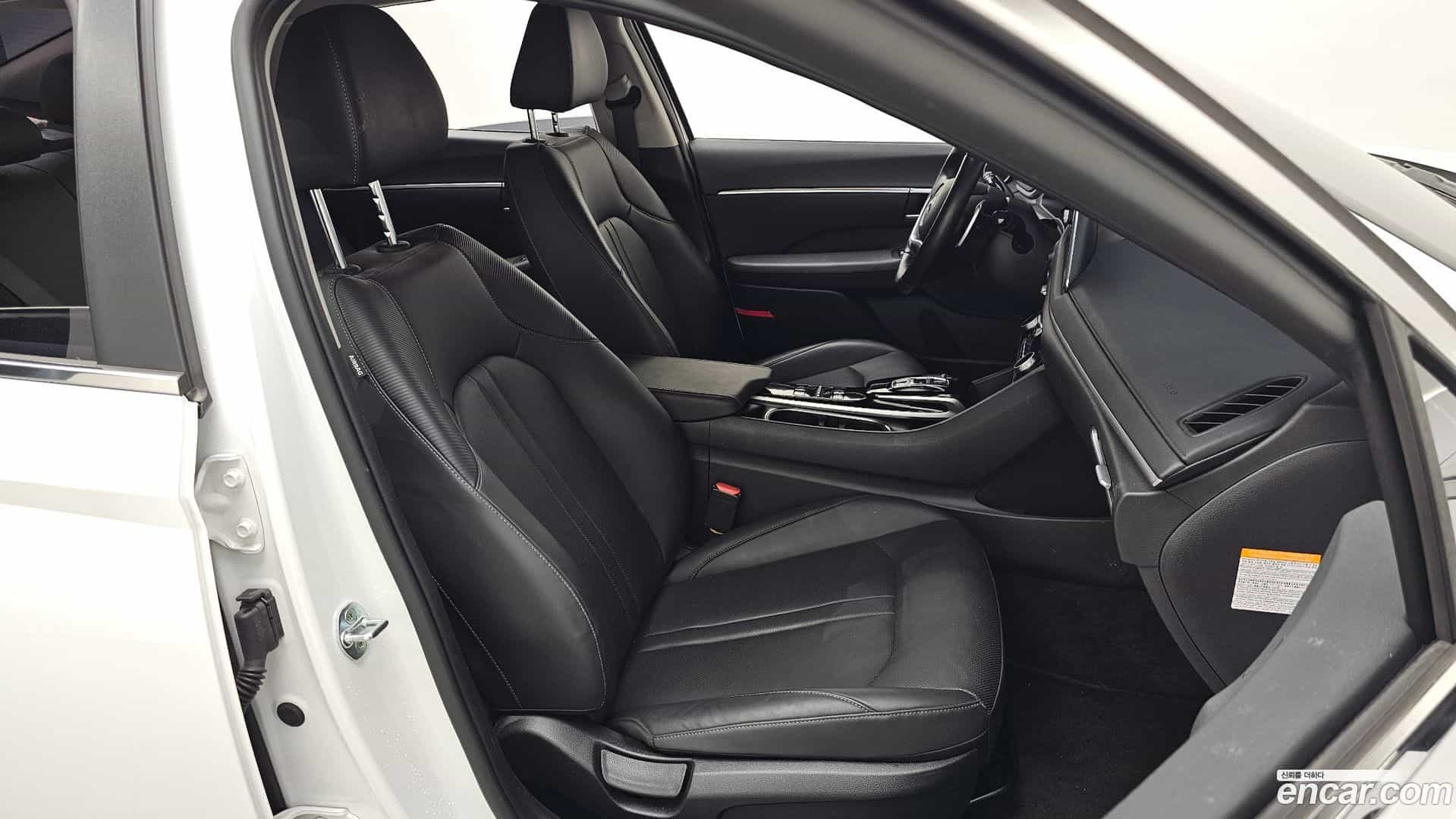 Sonata Hyundai 2022.2-INNER-036