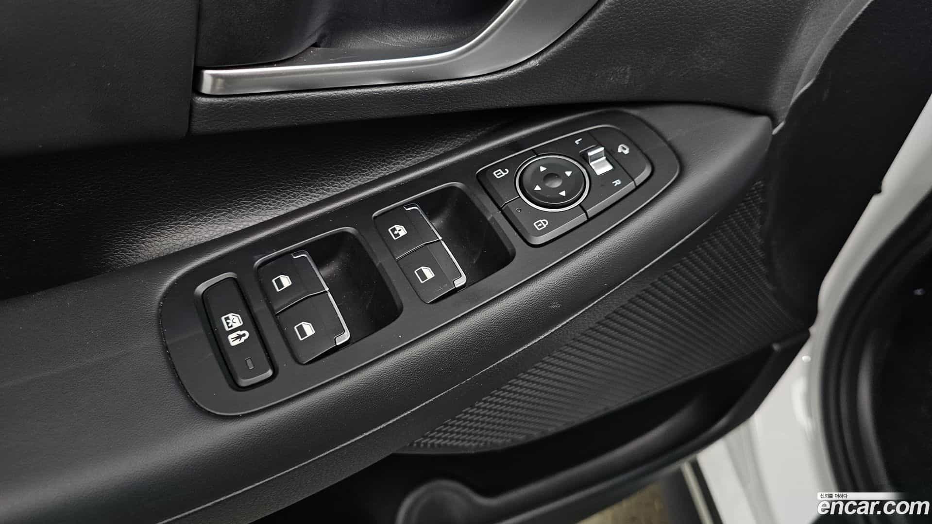 Sonata Hyundai 2022.2-OPTION-043