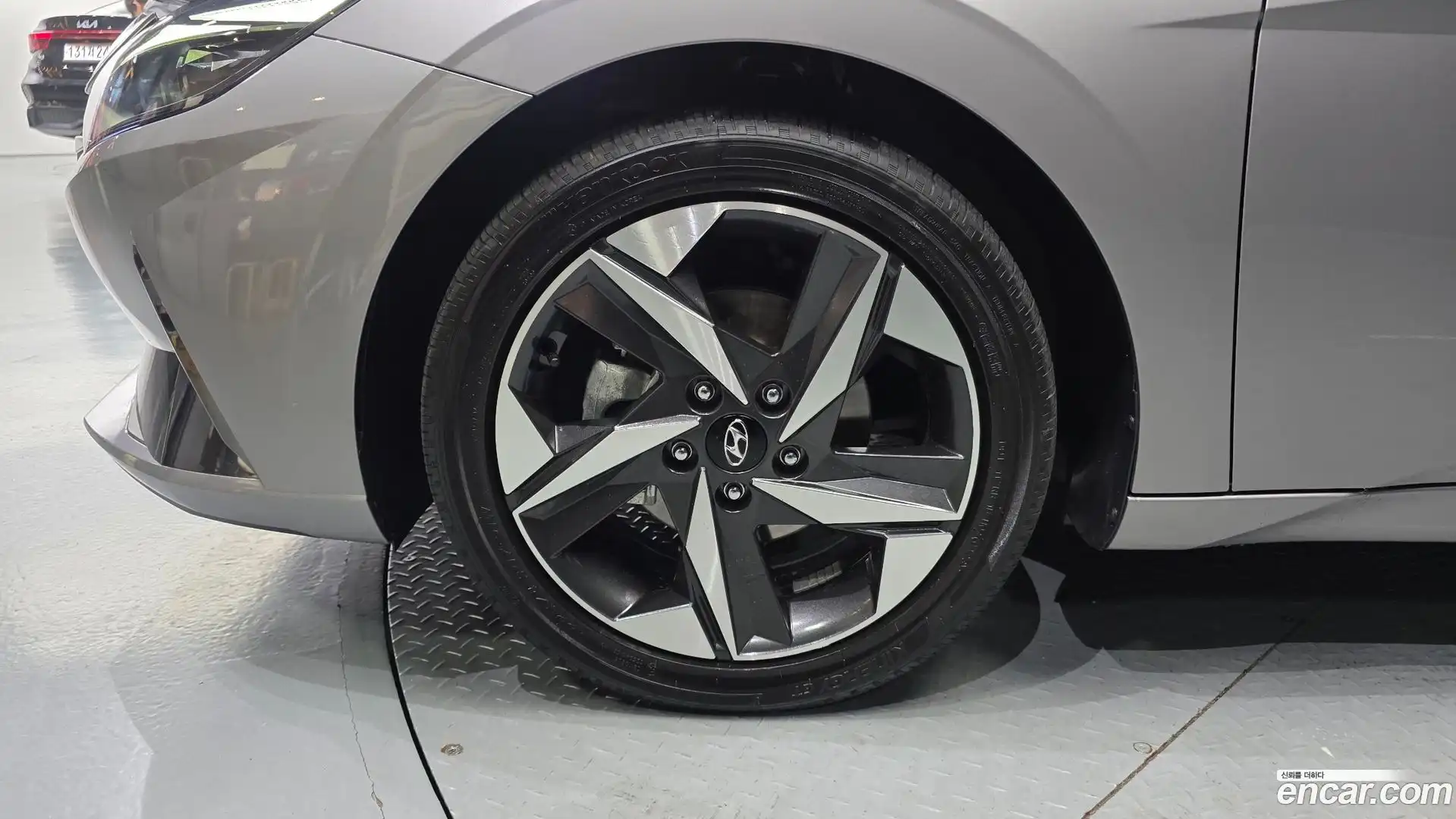 AVANTE Hyundai 2023.1-OUTER-005