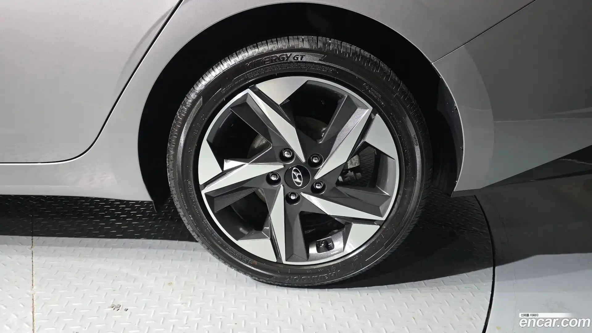 AVANTE Hyundai 2023.1-OUTER-031