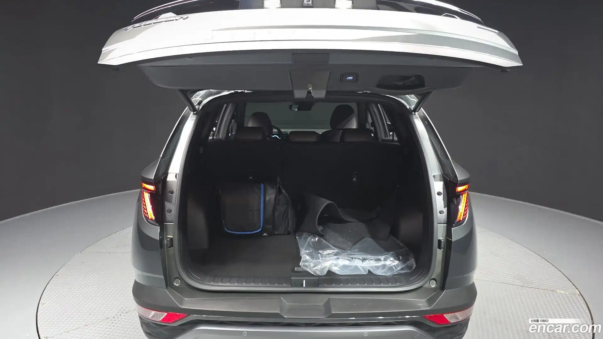 Tucson Hyundai 2023.5-OPTION-024