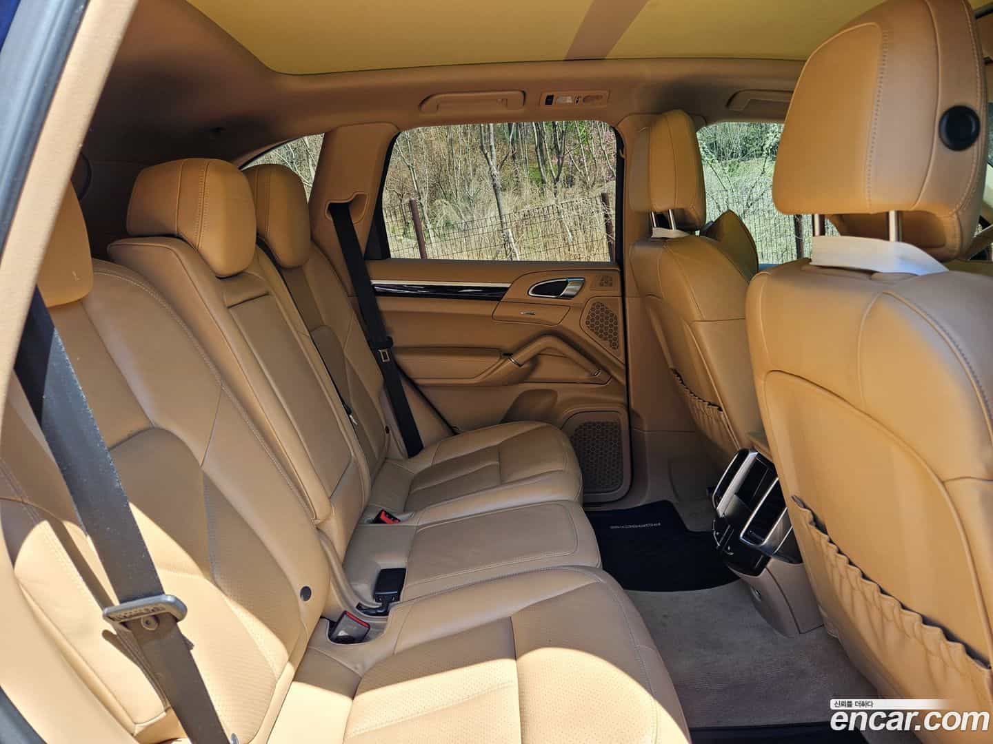 Cayenne Porsche 2013.1-OPTION-023