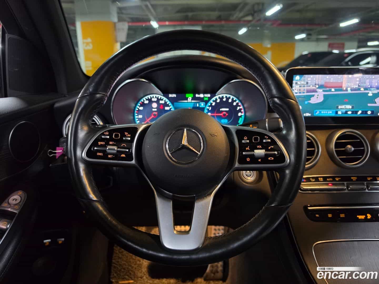 GLC-Class Mercedes-Benz 2021.4-INNER-009