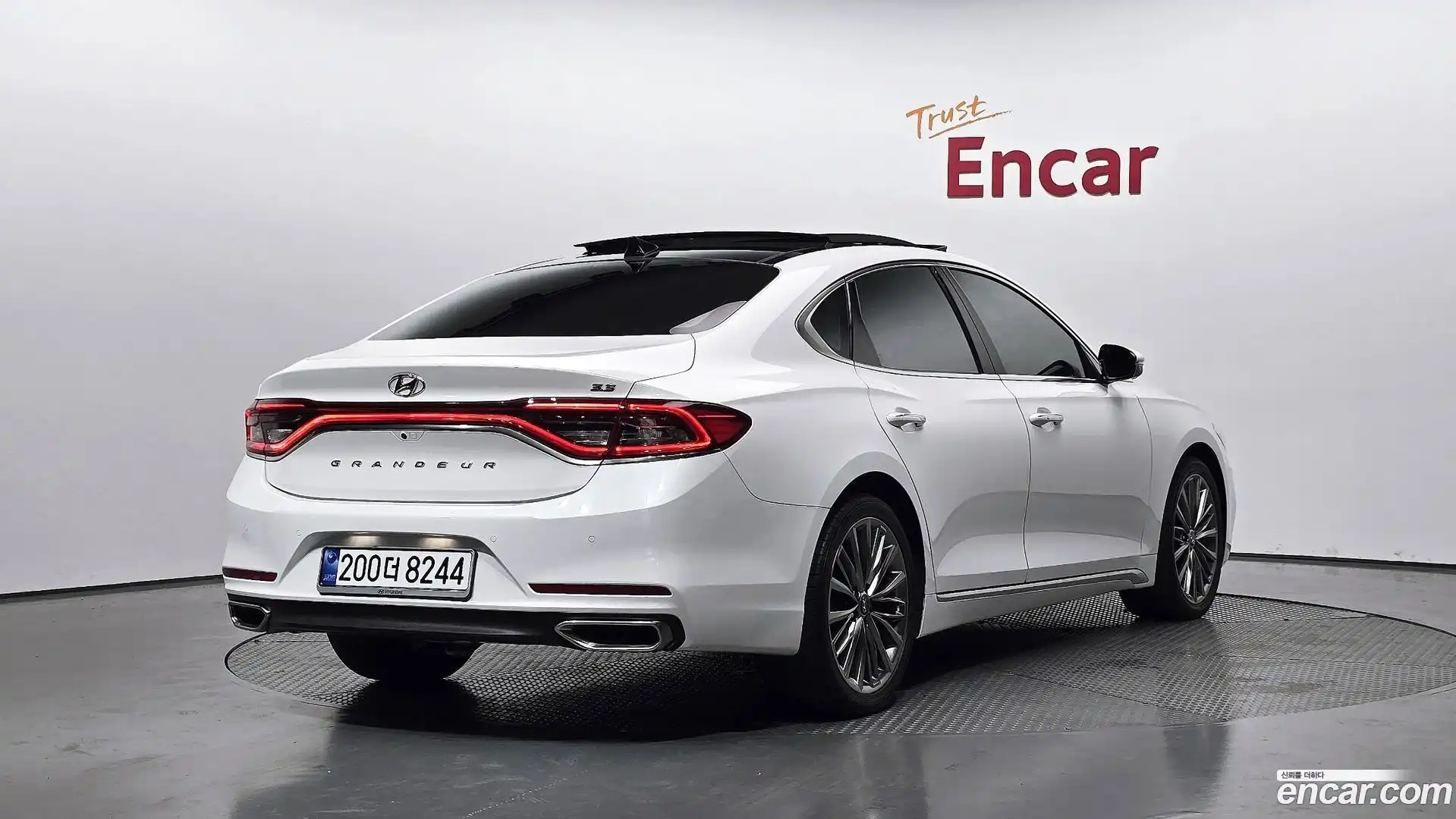 Grandeur Hyundai 2018.8-OUTER-002