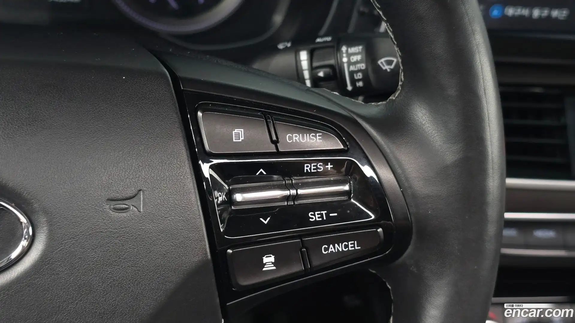Grandeur Hyundai 2018.8-OPTION-019