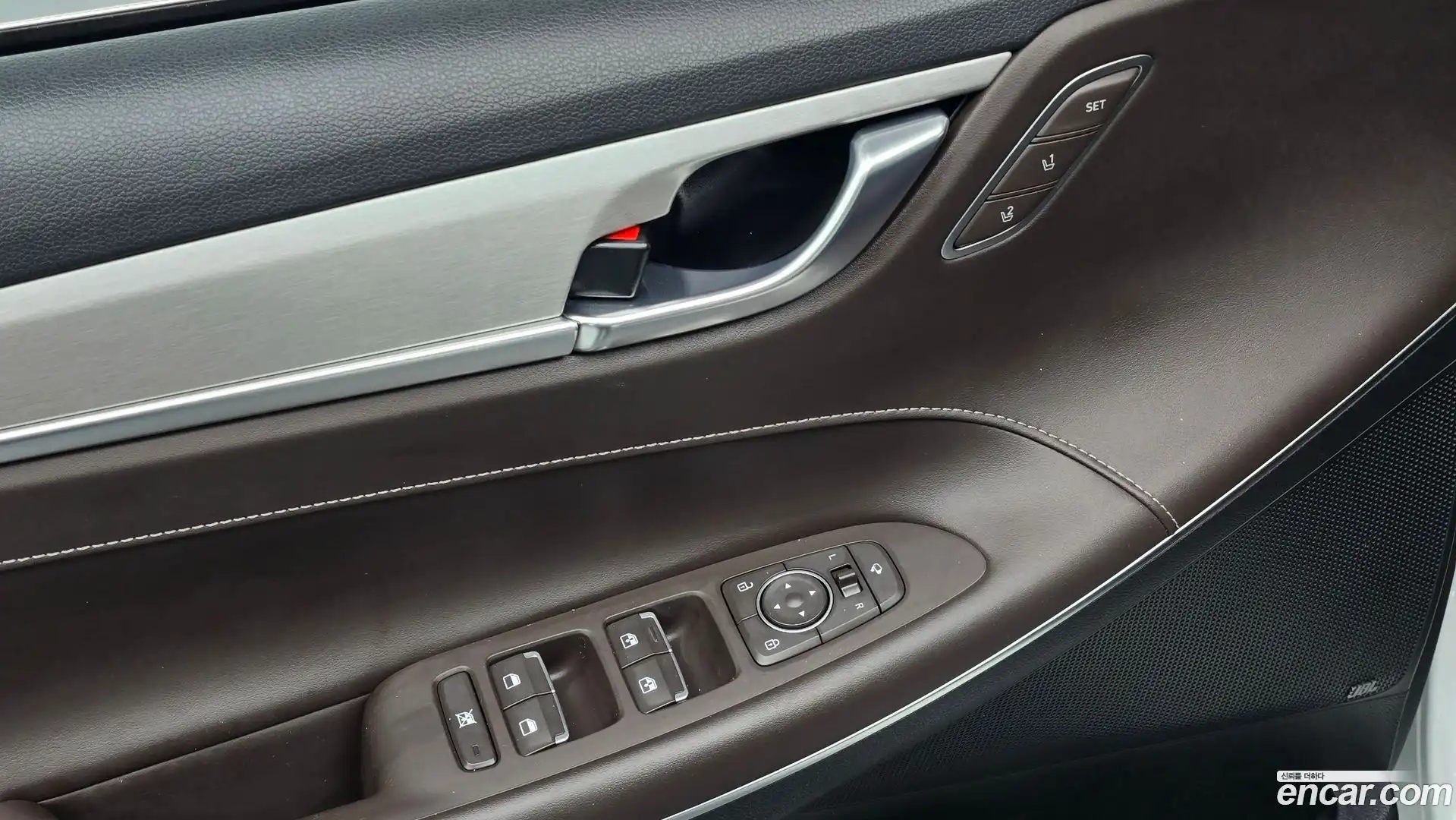 Grandeur Hyundai 2018.8-OPTION-022