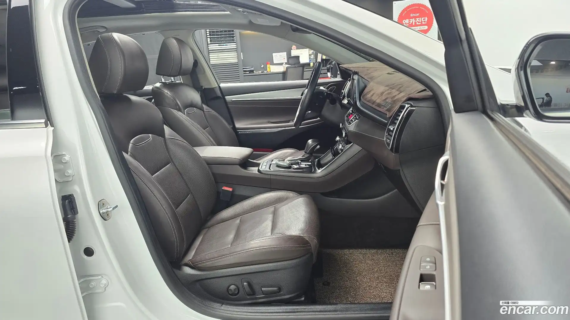 Grandeur Hyundai 2018.8-INNER-036