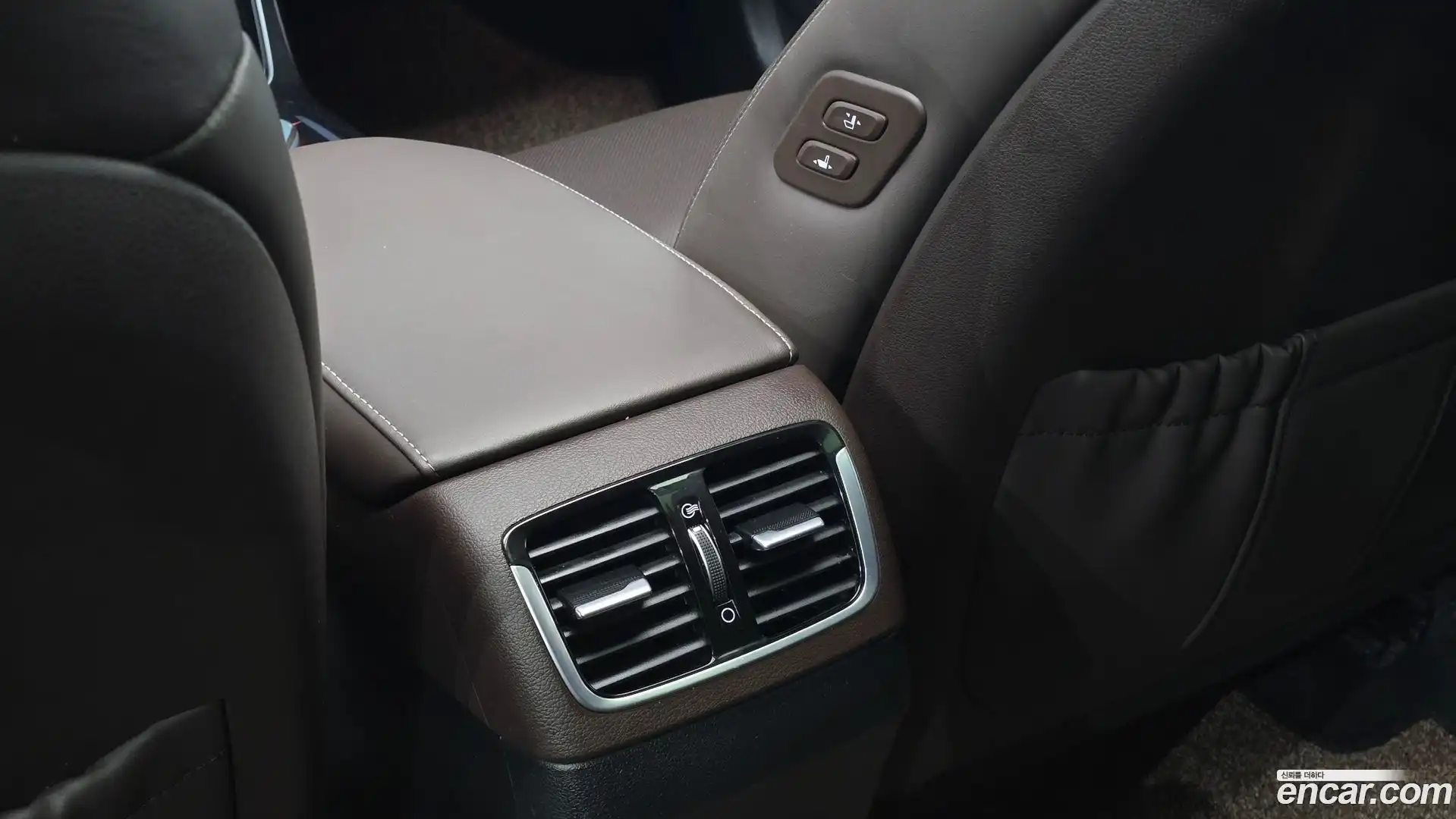 Grandeur Hyundai 2018.8-OPTION-040