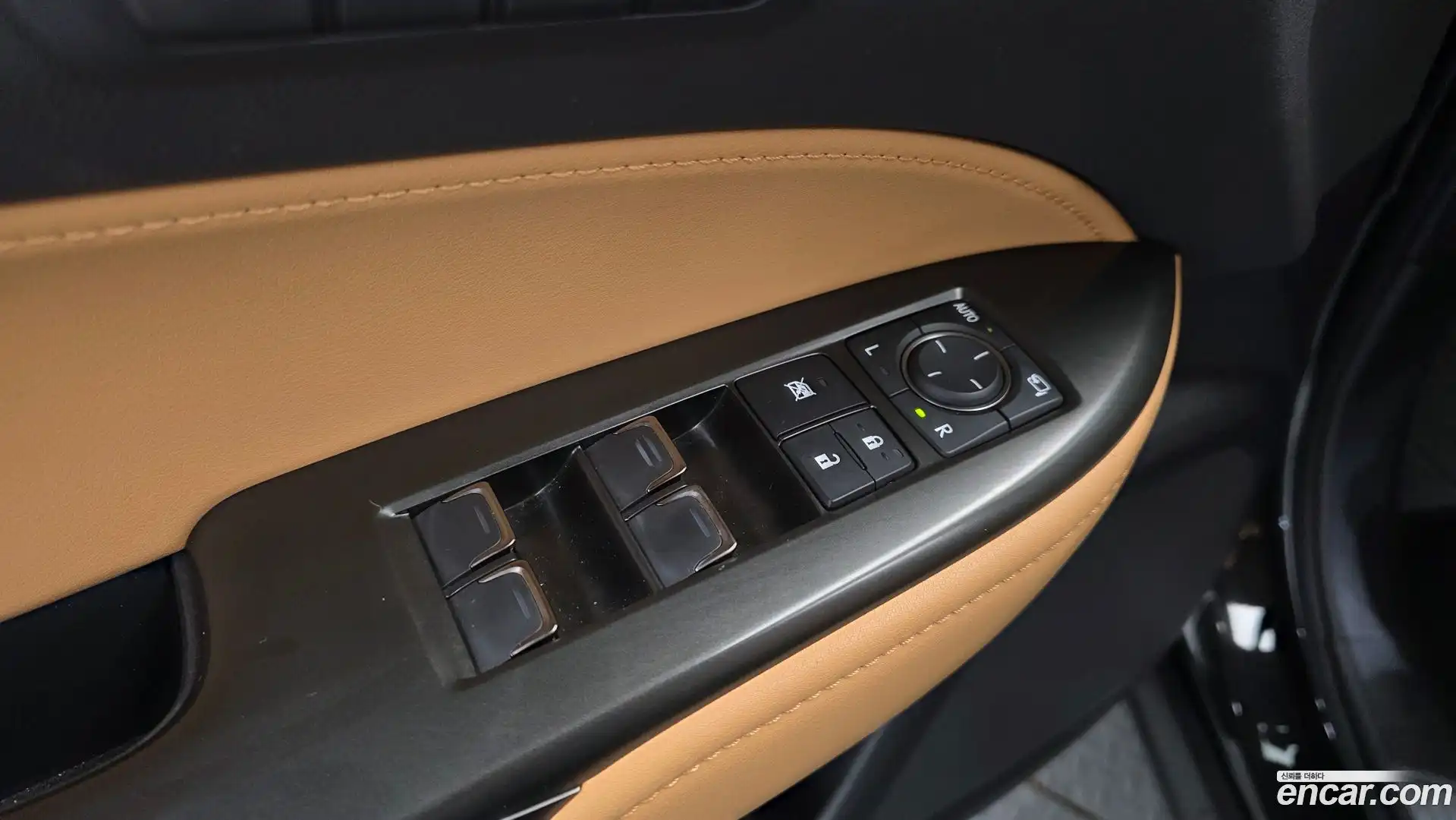 NX Lexus 2023.7-OPTION-040