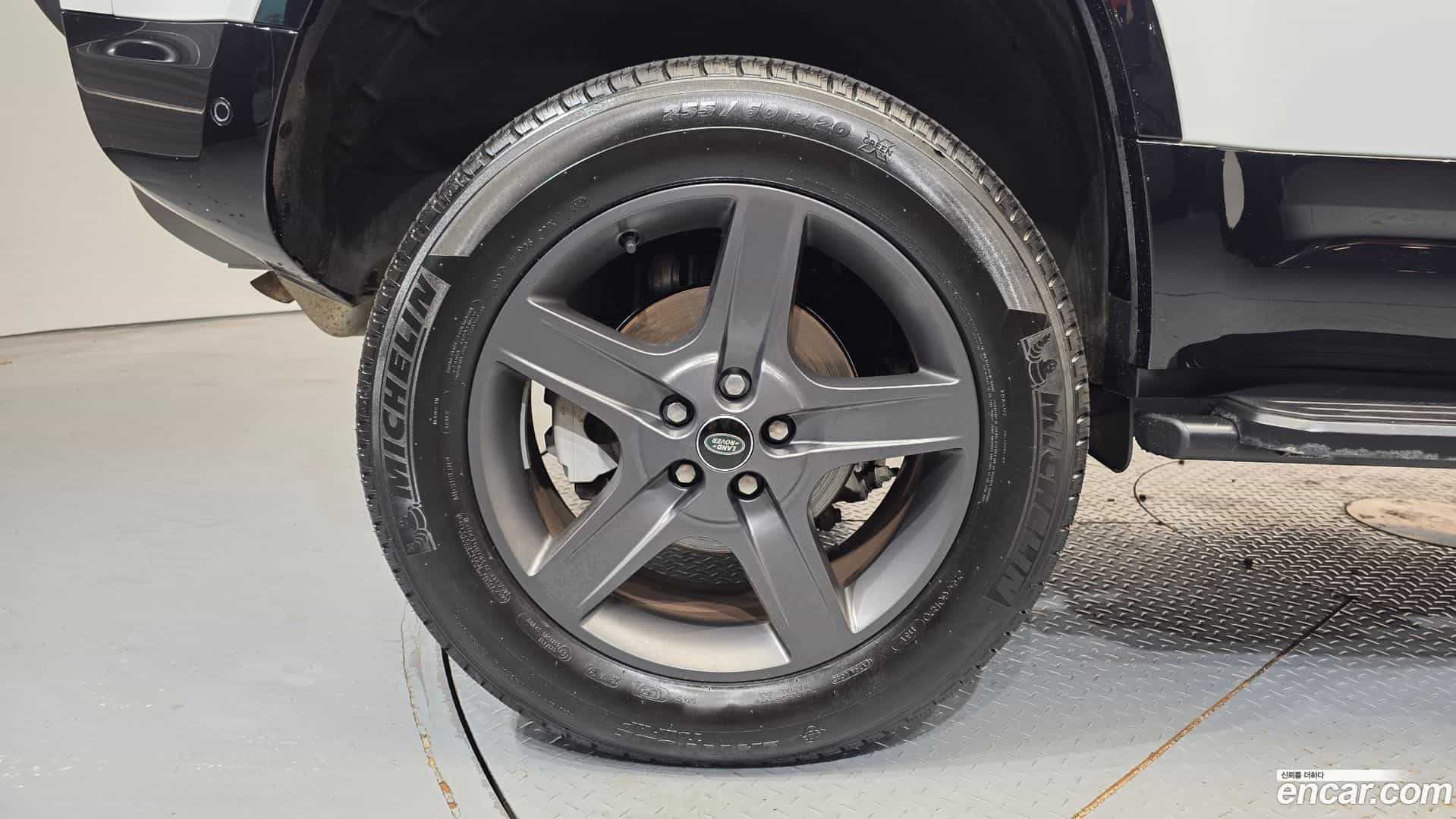 Defender Land Rover 2023.2-OUTER-031