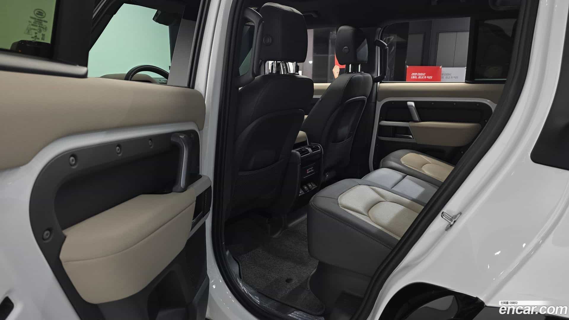 Defender Land Rover 2023.2-INNER-036