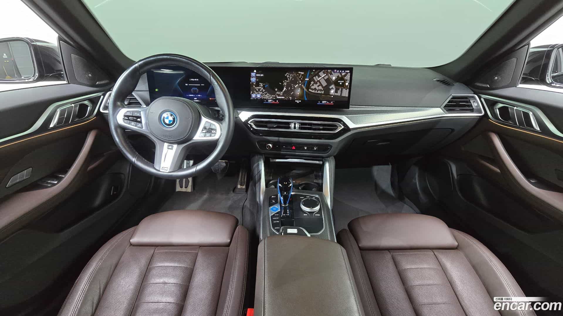 i4 BMW 2023.0-INNER-007