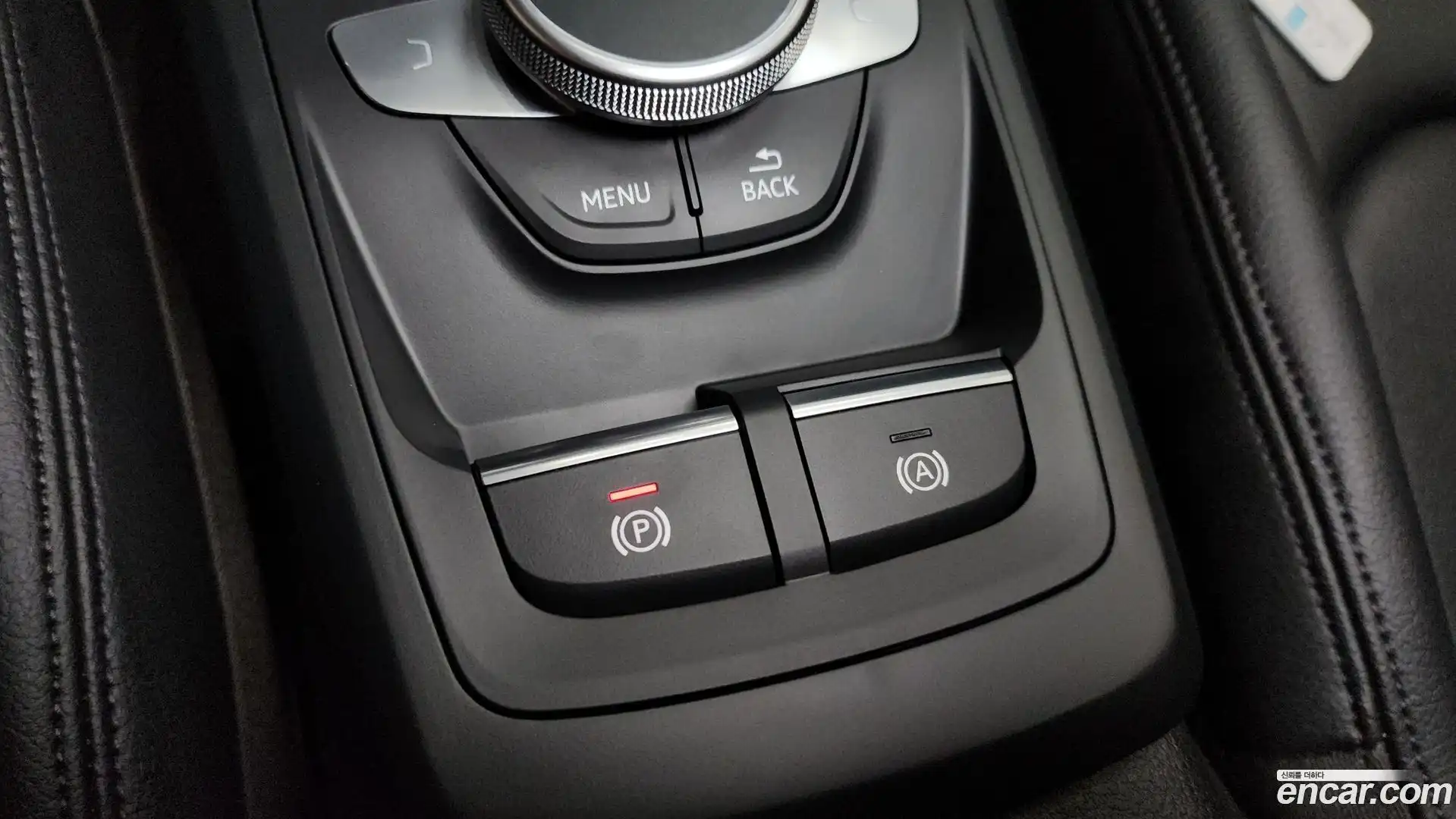 Q2 Audi 2023.11-OPTION-017