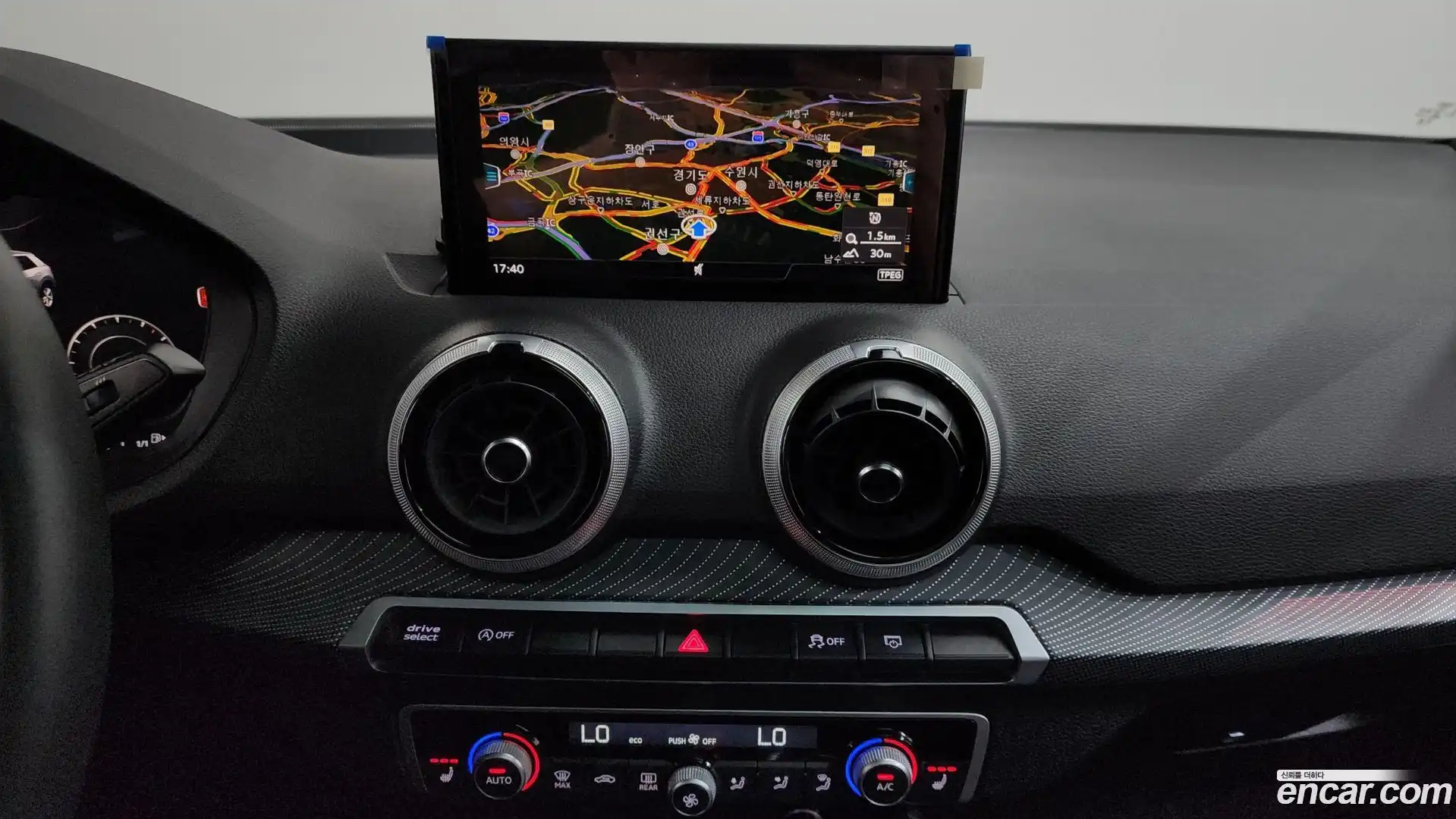Q2 Audi 2023.11-OPTION-018