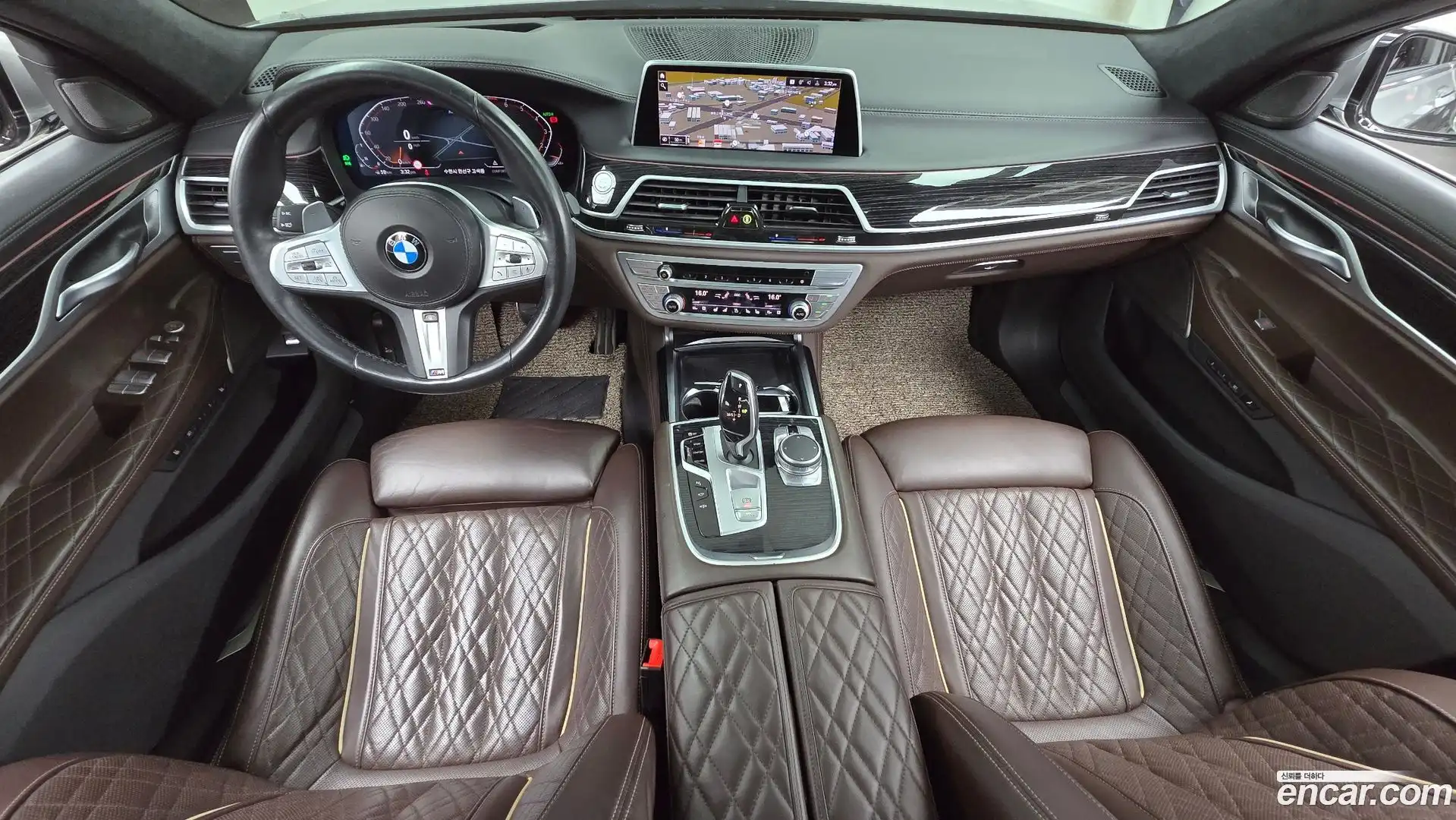 7-Series BMW 2021.10-INNER-007