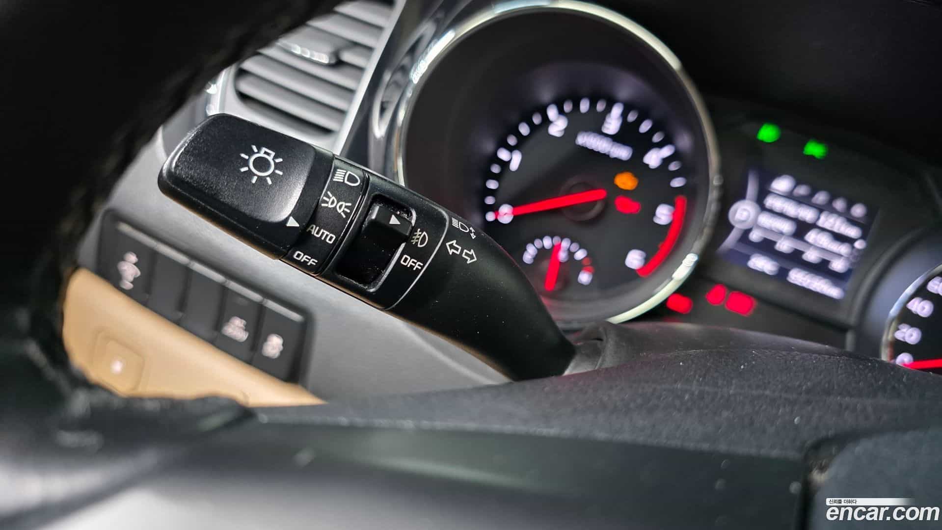 Canival Kia 2016.9-OPTION-023
