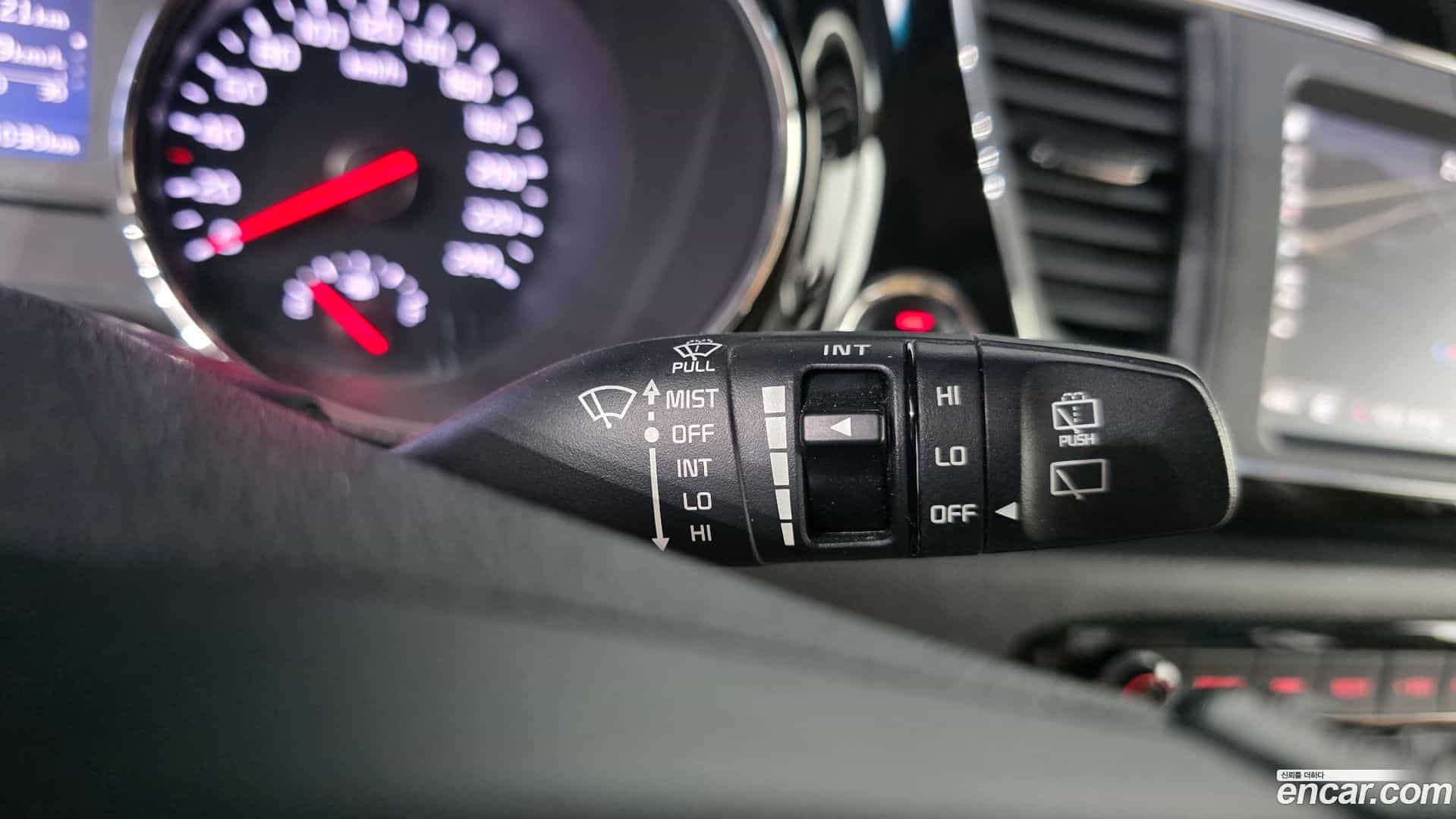Canival Kia 2016.9-OPTION-024