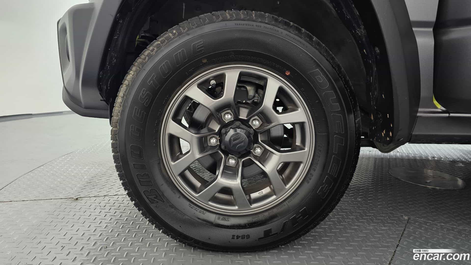 Jimny Suzuki 2021.2-OUTER-005