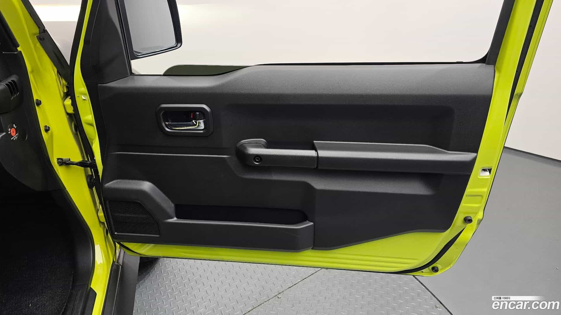 Jimny Suzuki 2021.2-INNER-035