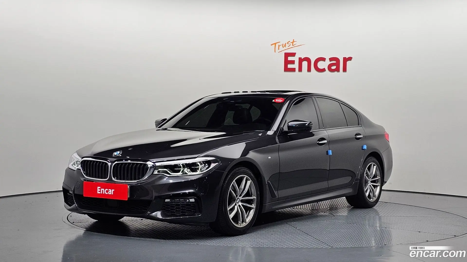 Main__Slider__Photo:5-Series BMW 2017.3-0