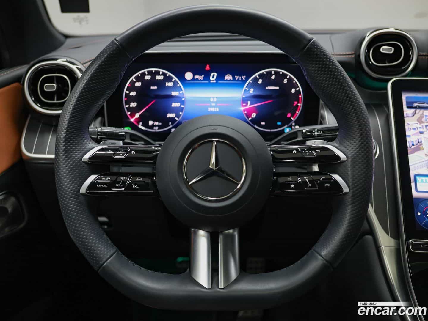 GLC-Class Mercedes-Benz 2024.7-INNER-010