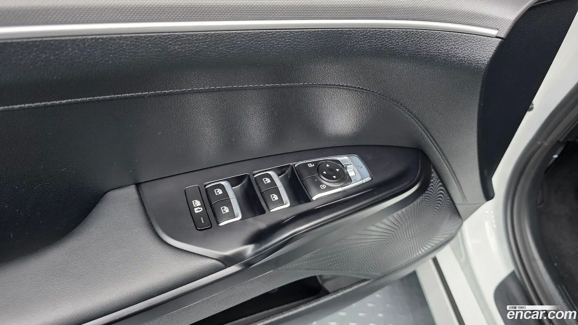 K5 Kia 2023.8-OPTION-024