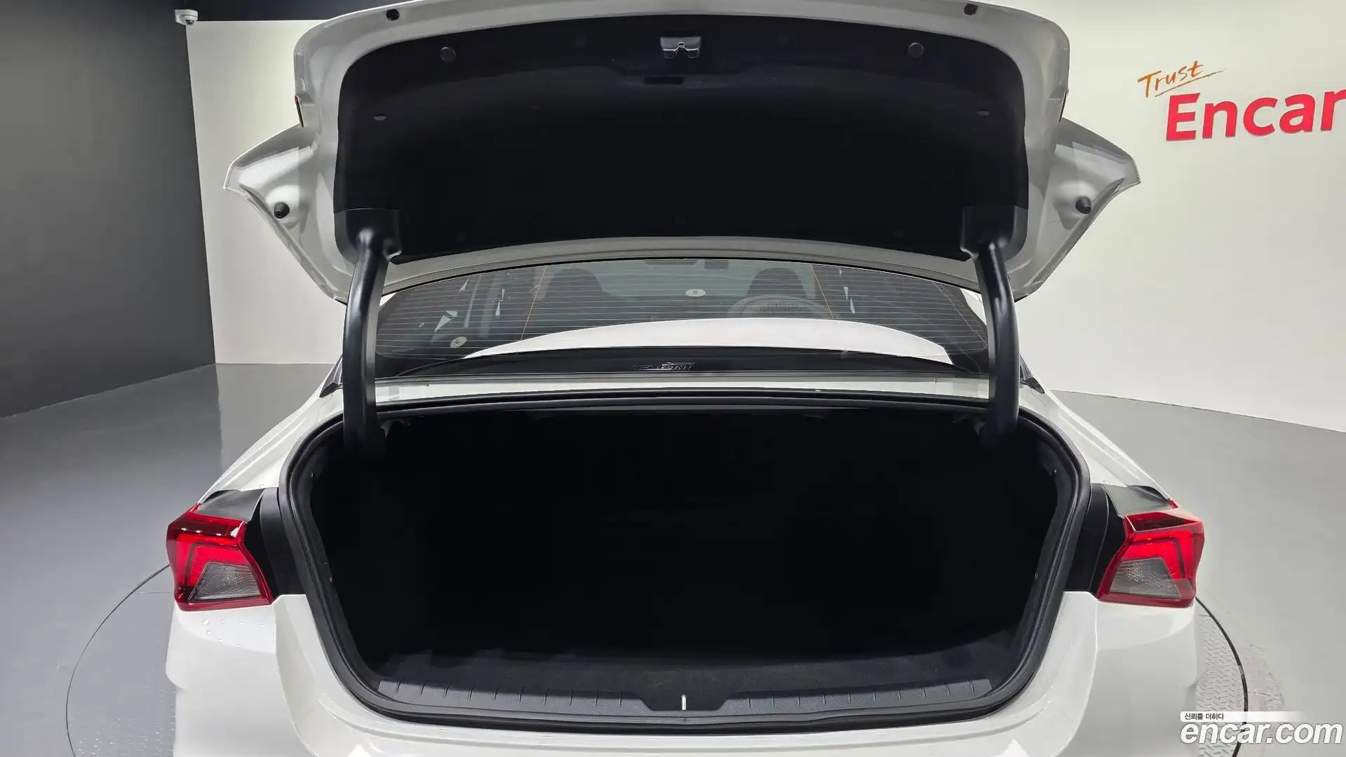 K5 Kia 2023.8-OPTION-043