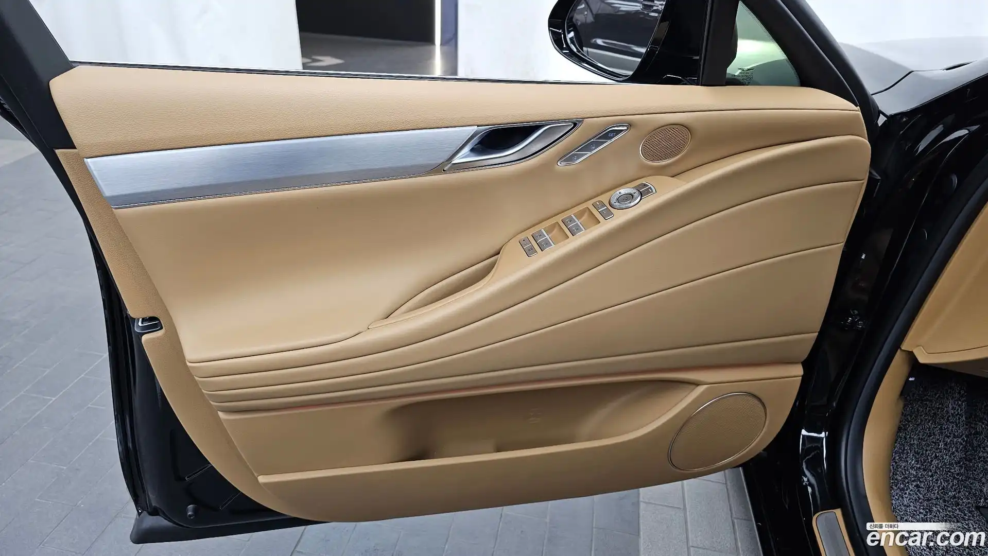 G80 Genesis 2025.5-INNER-034