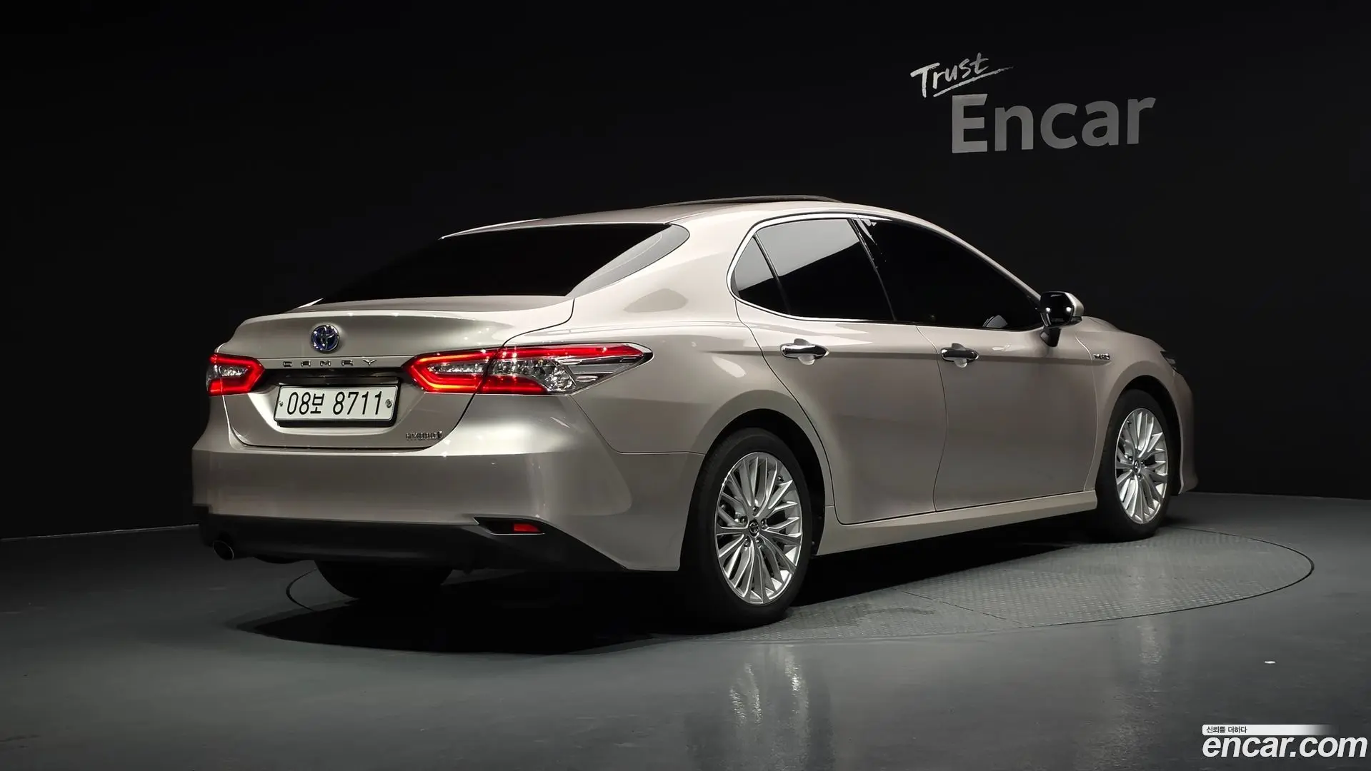 Main__Slider__Photo:Camry Toyota 2018.11-1