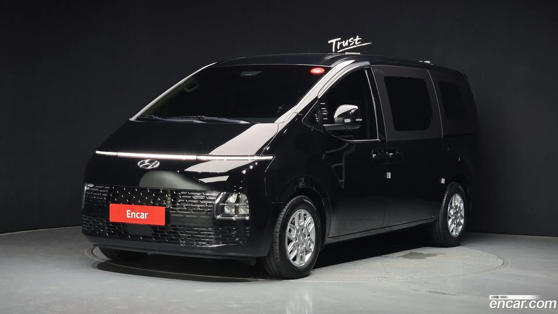 Main__Slider__Photo:Staria Hyundai 2023.0-0