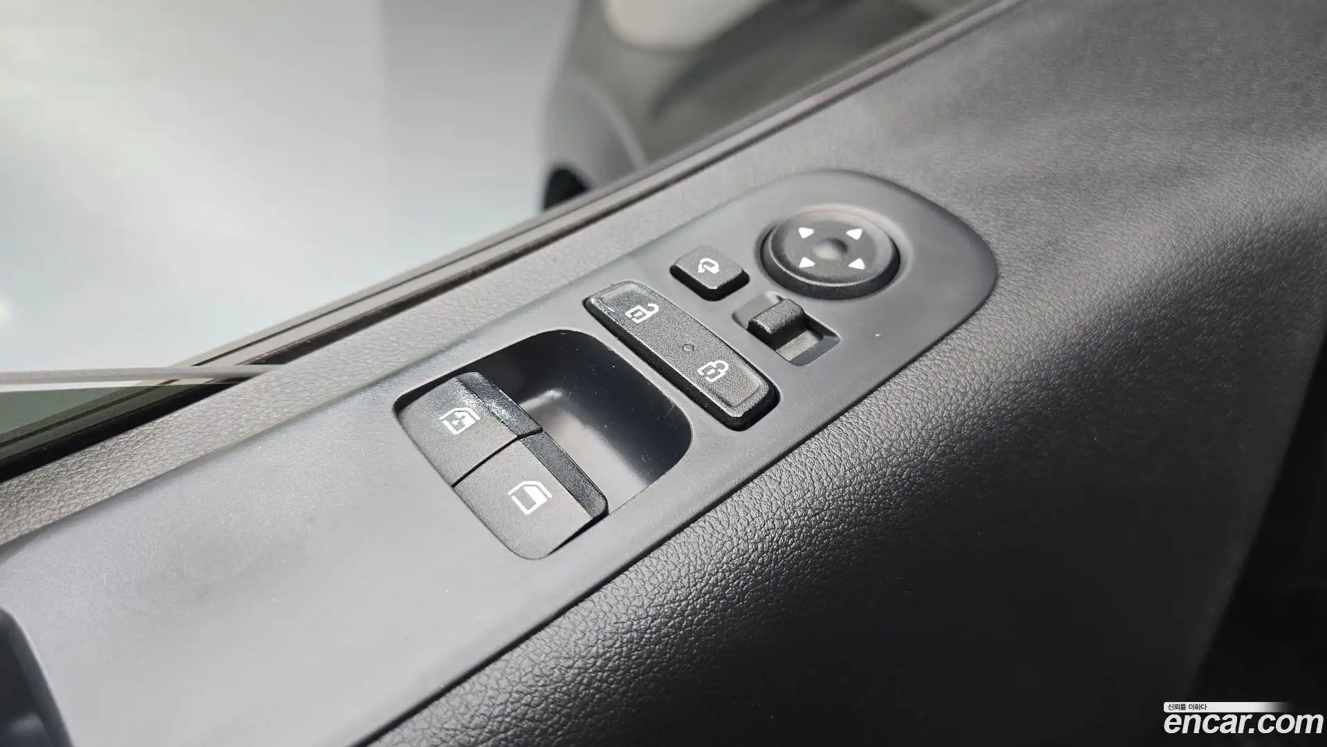 Staria Hyundai 2023.0-OPTION-017