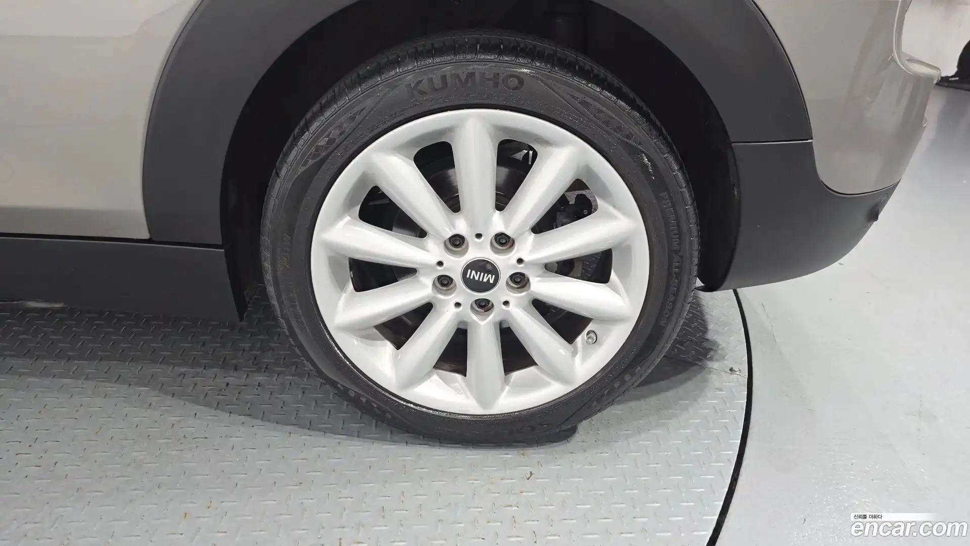 Clubman Mini 2019.6-OUTER-031