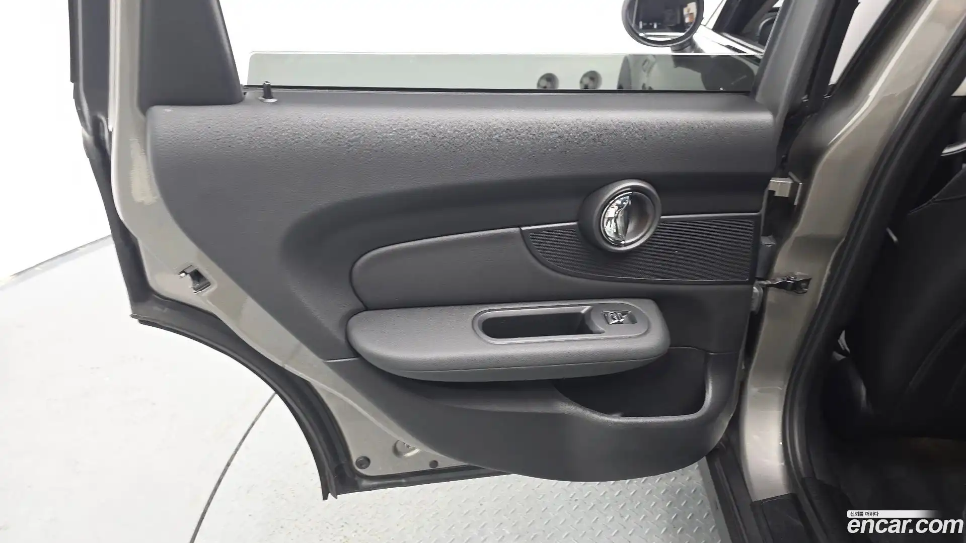 Clubman Mini 2019.6-INNER-035