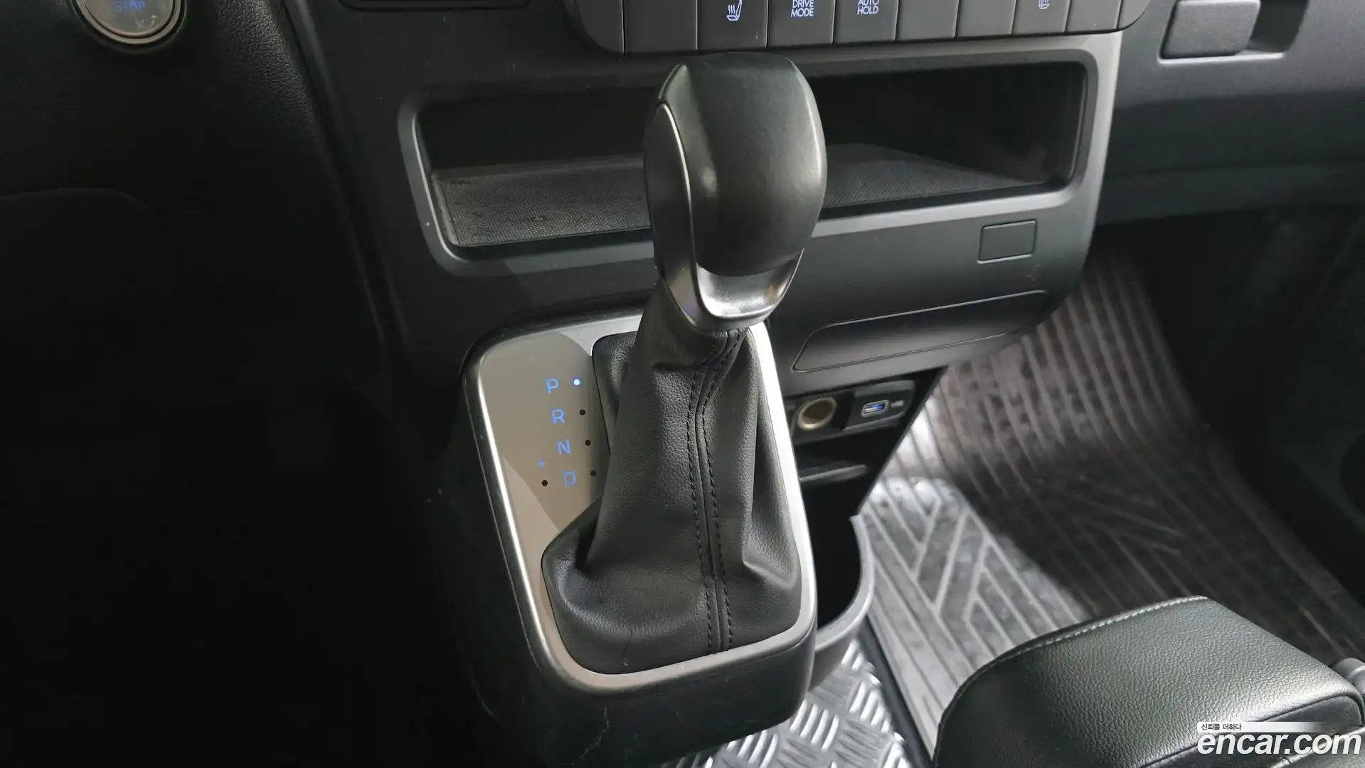 Staria Hyundai 2022.6-INNER-009