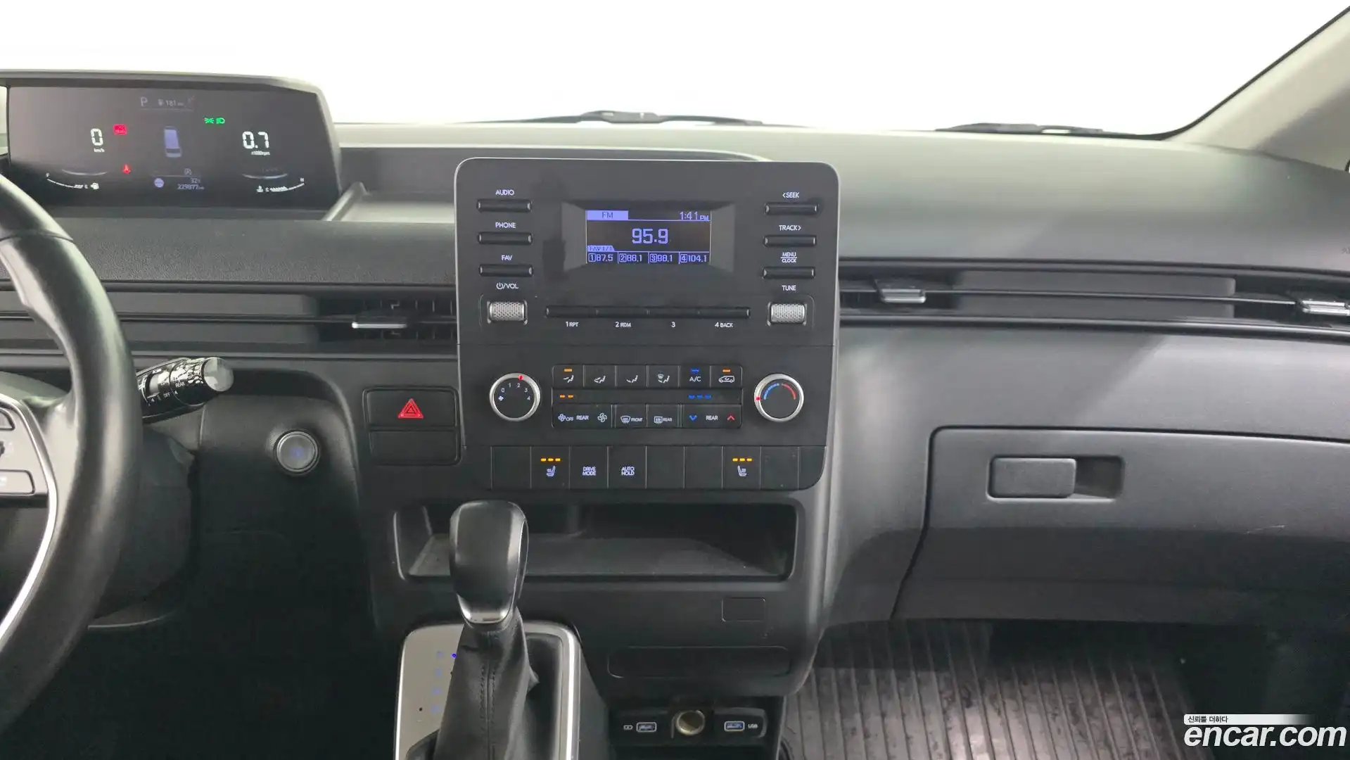 Staria Hyundai 2022.6-OPTION-019