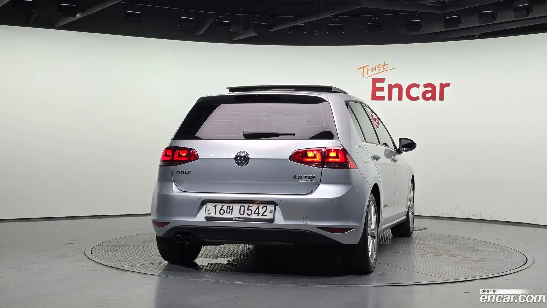 Golf Volkswagen 2016.4-OUTER-004