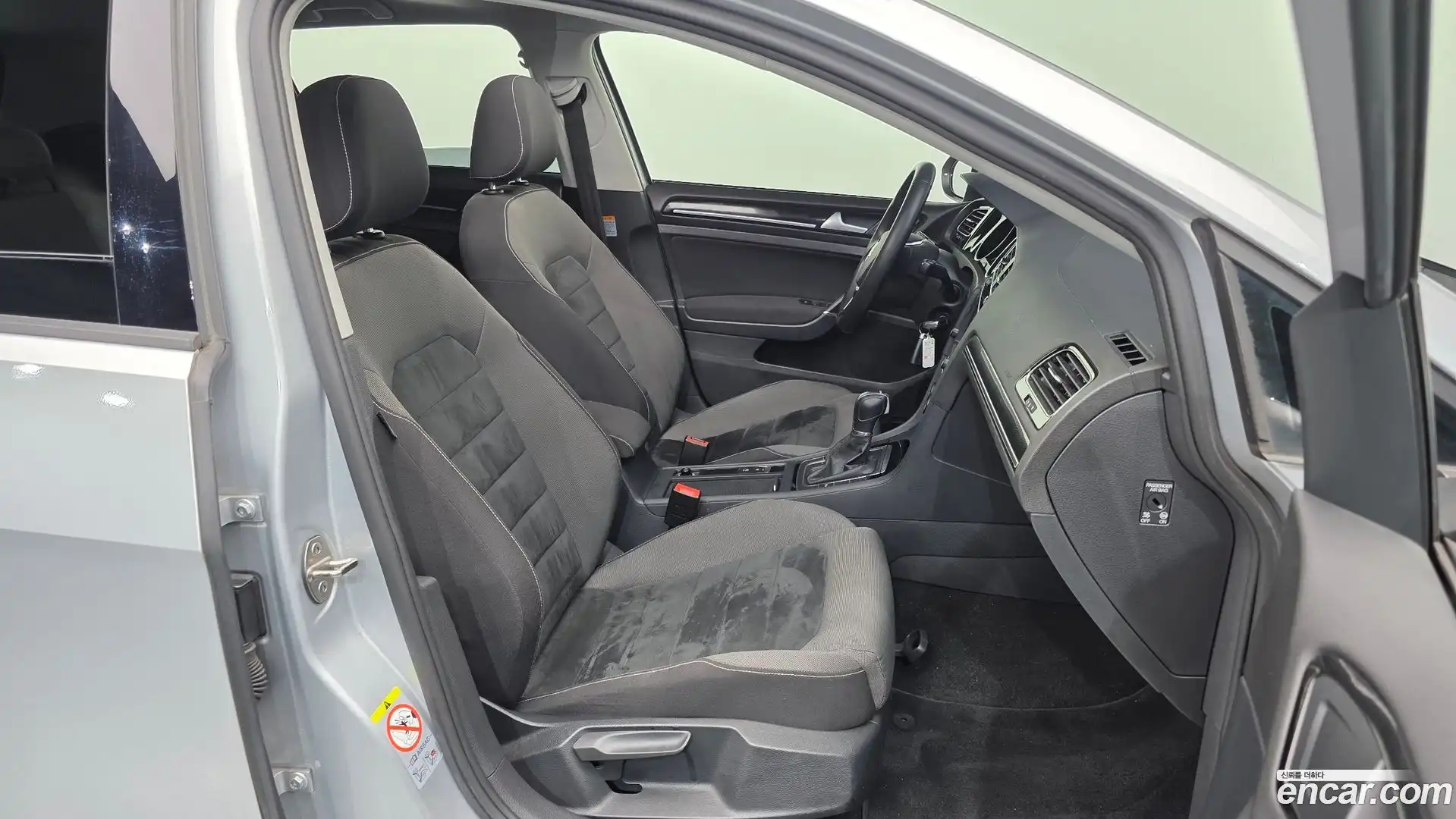Golf Volkswagen 2016.4-OPTION-015