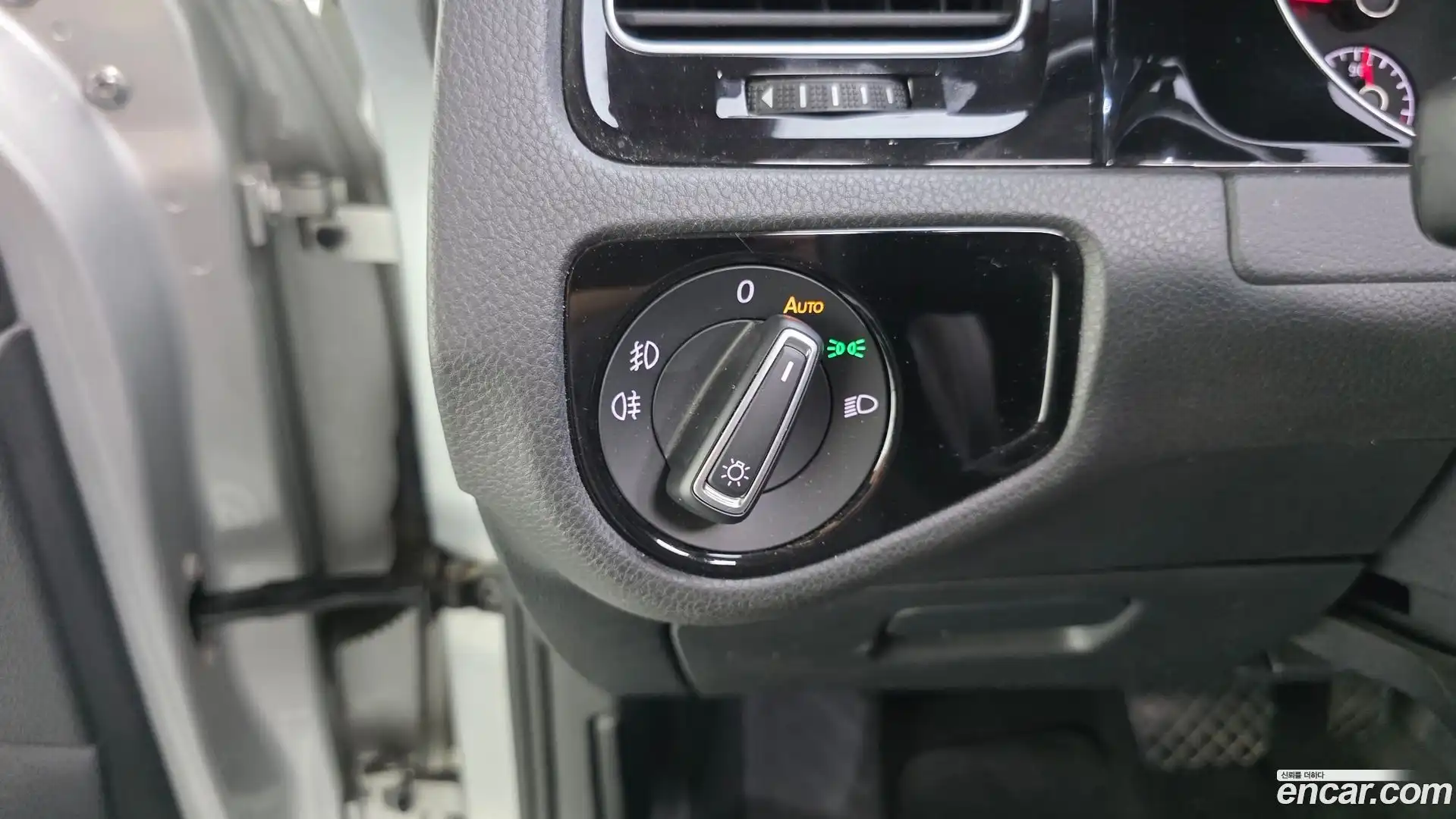 Golf Volkswagen 2016.4-OPTION-021