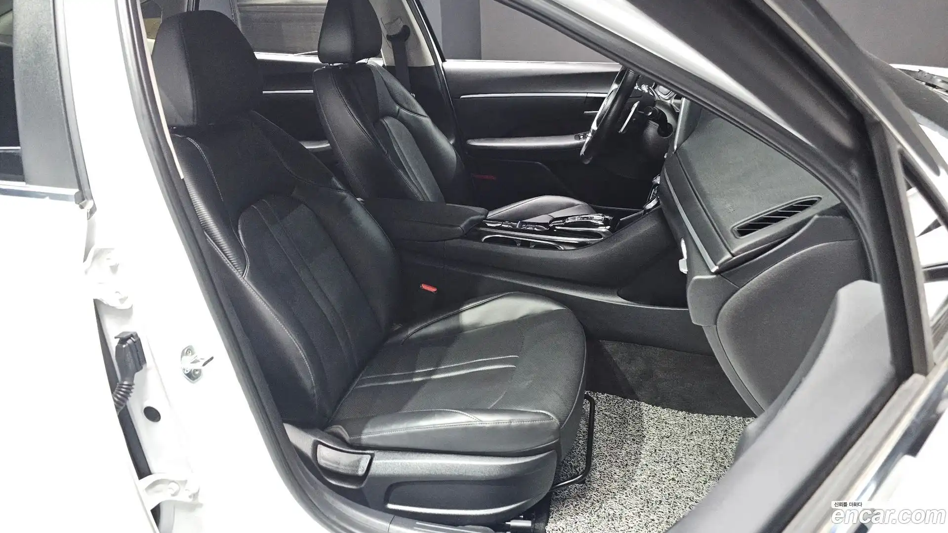 Sonata Hyundai 2020.4-OPTION-016