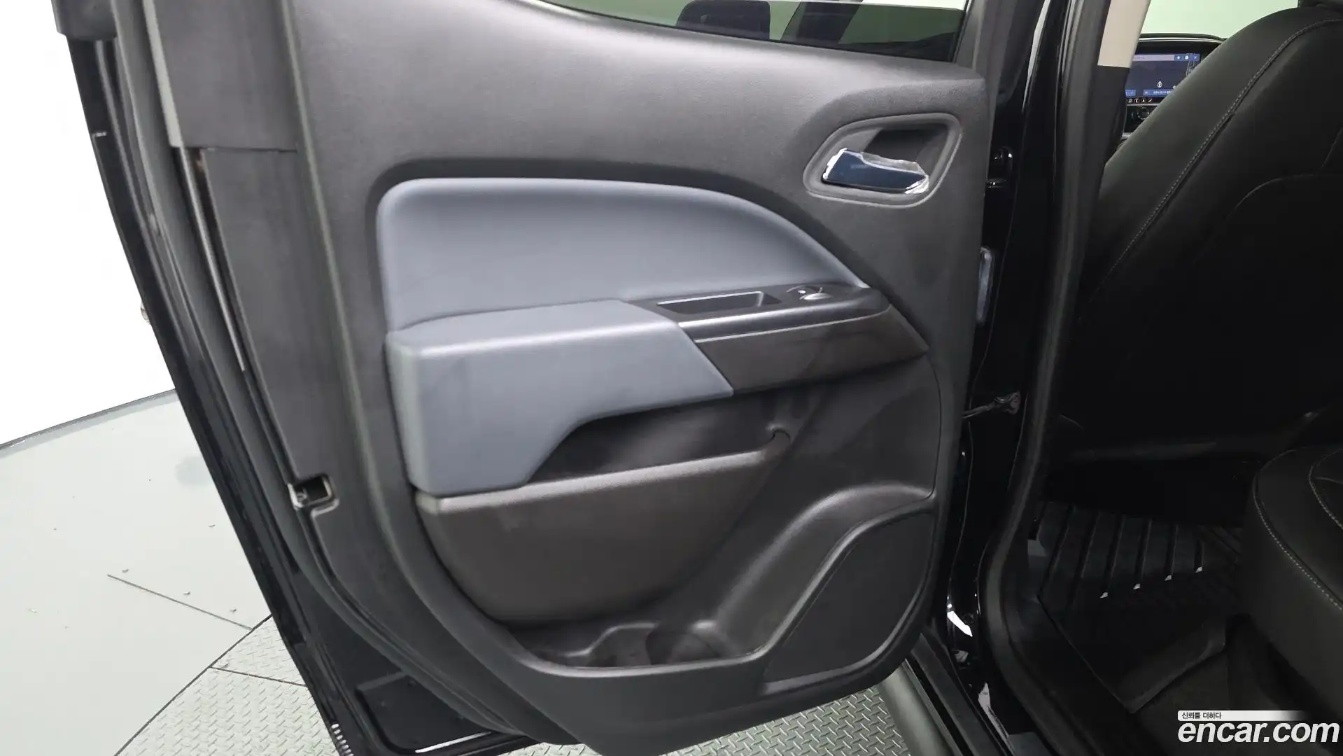Colorado Chevrolet 2022.11-INNER-035