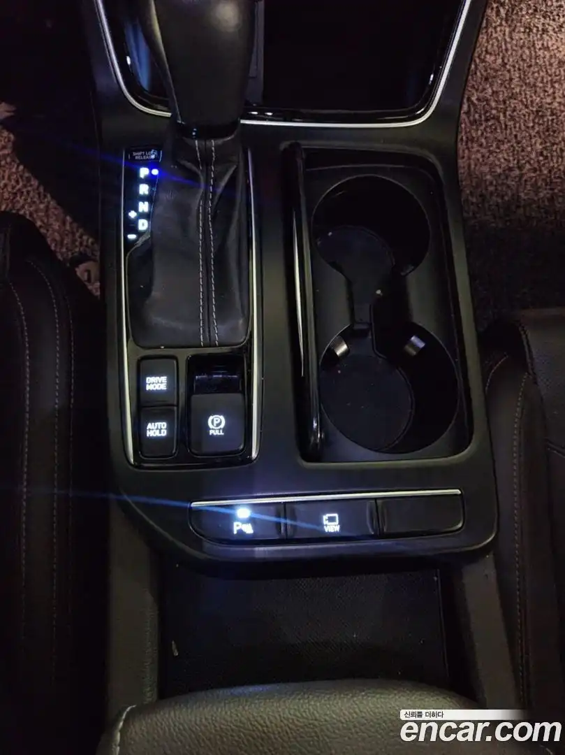 Grandeur Hyundai 2018.11-OPTION-019