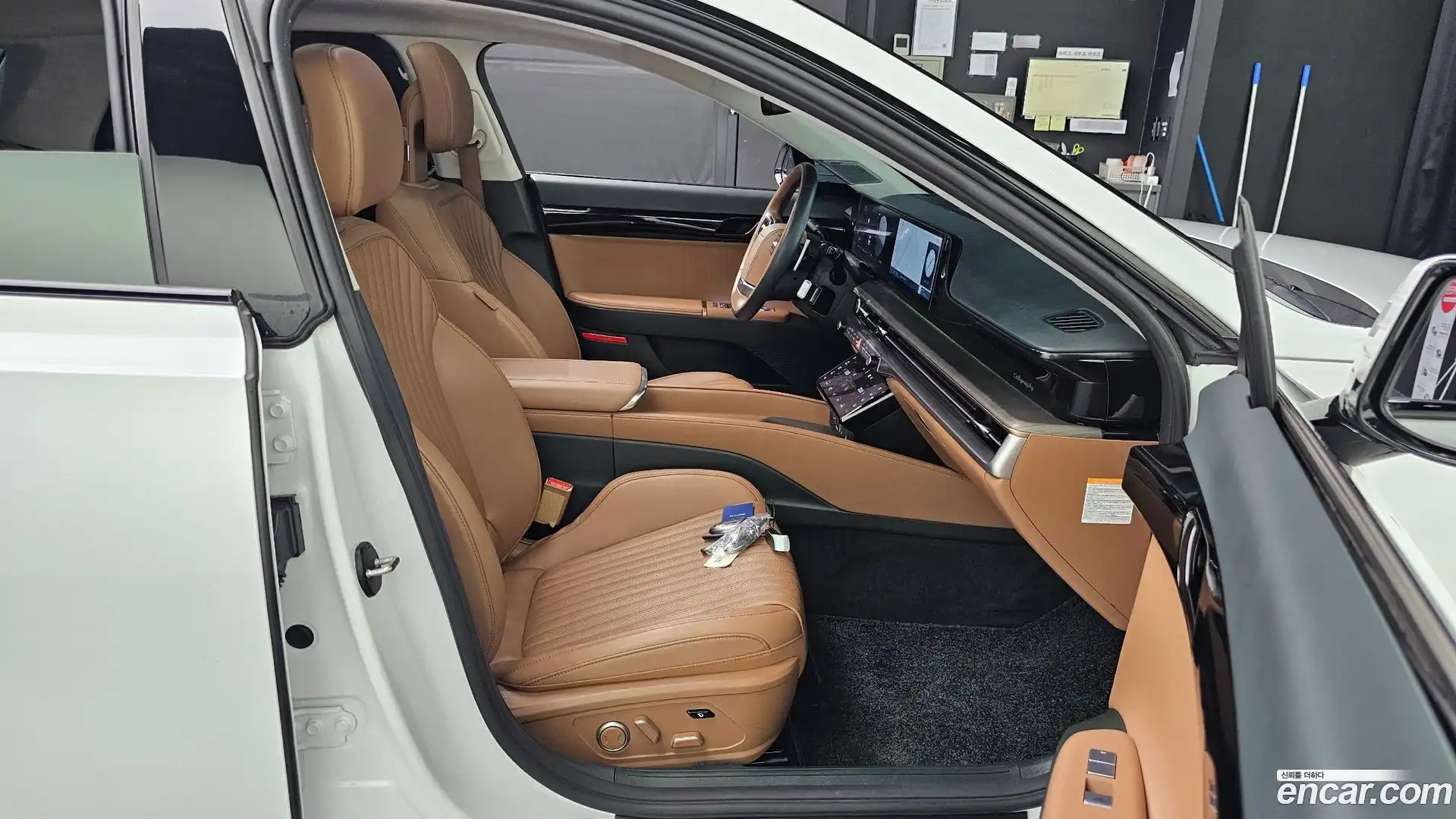 Grandeur Hyundai 2024.6-OPTION-016