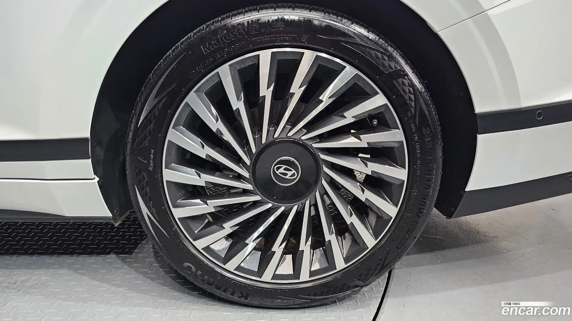 Grandeur Hyundai 2024.6-OUTER-031