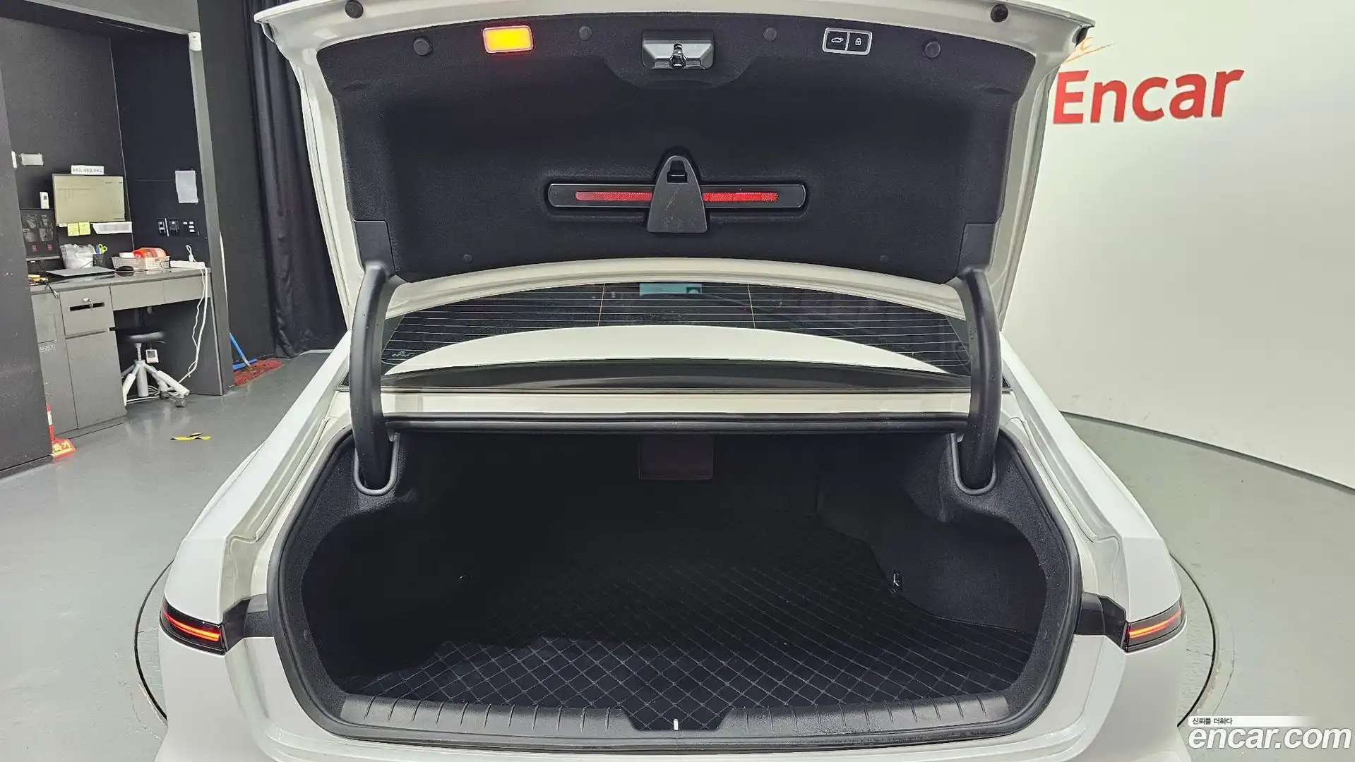 Grandeur Hyundai 2024.6-OPTION-044